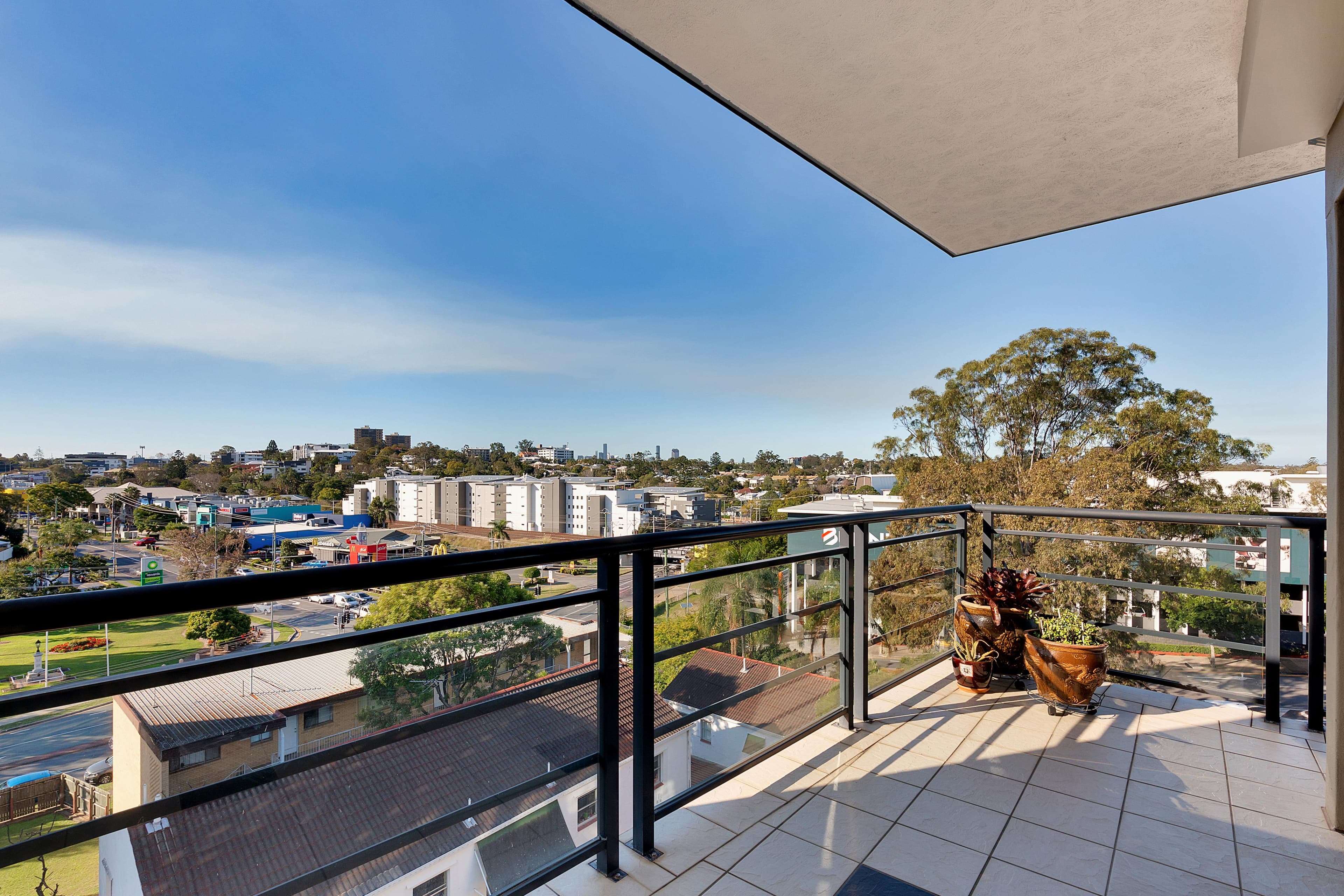 27/11 Grosvenor Road, Indooroopilly - Thumbnail 2