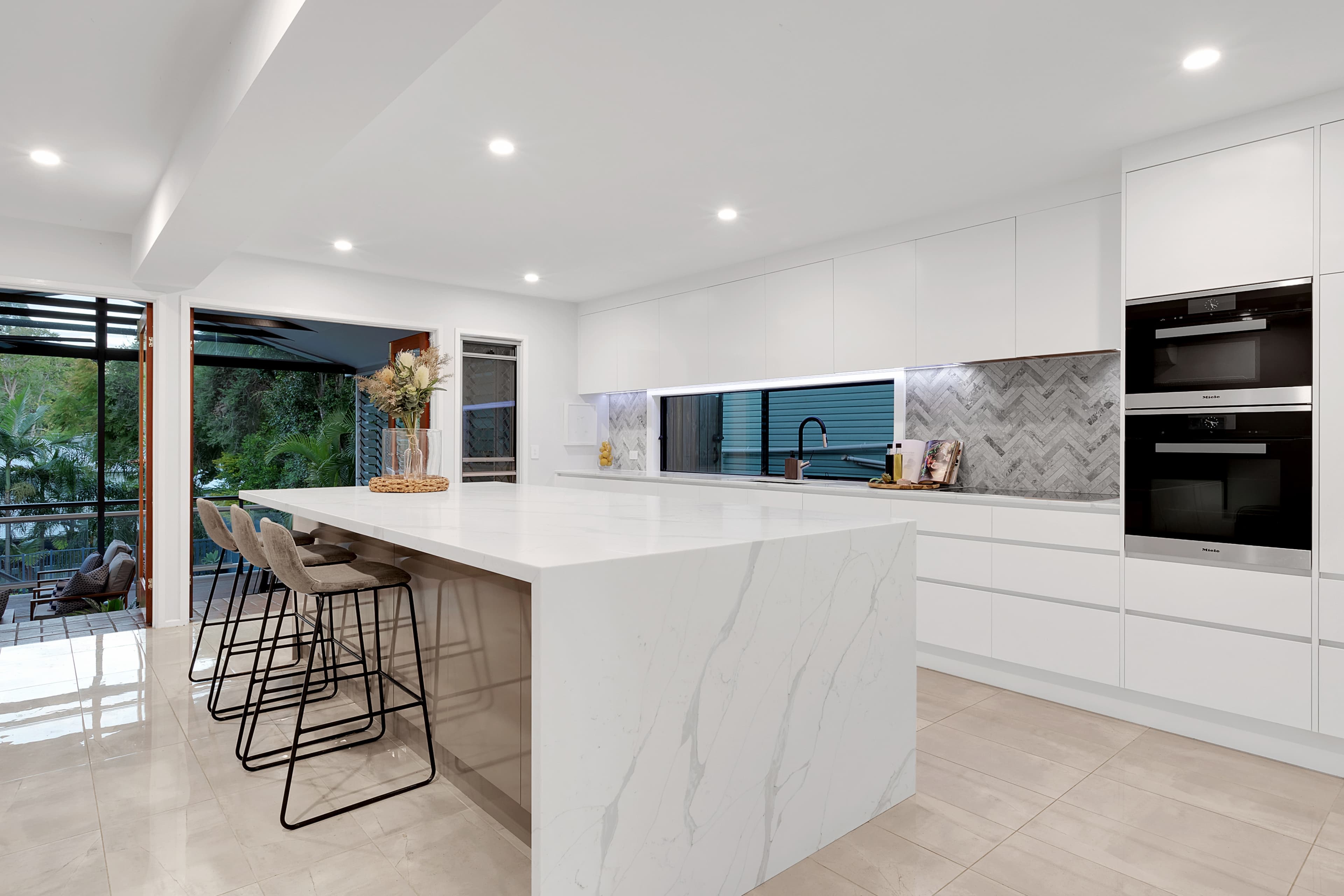 46 Henry Street, Chapel Hill - Thumbnail 2
