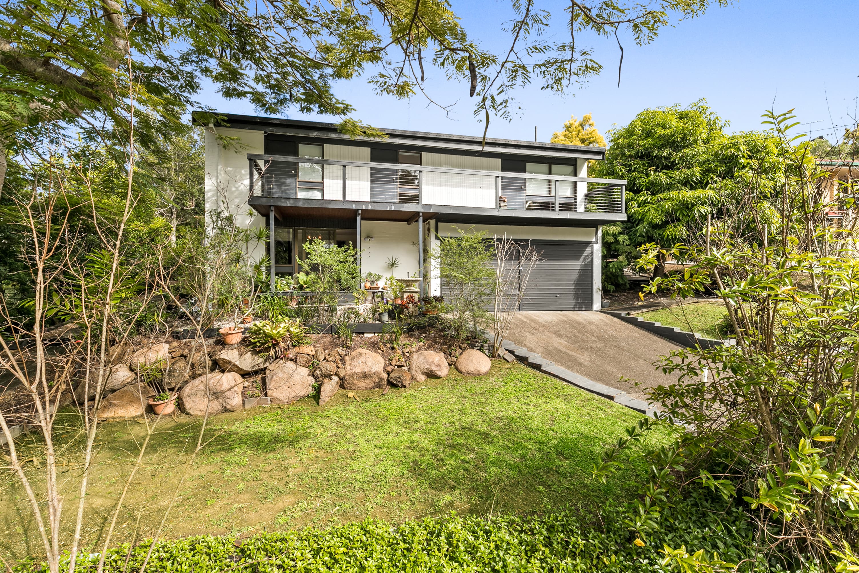 16 Struan Street, Chapel Hill - Image 1