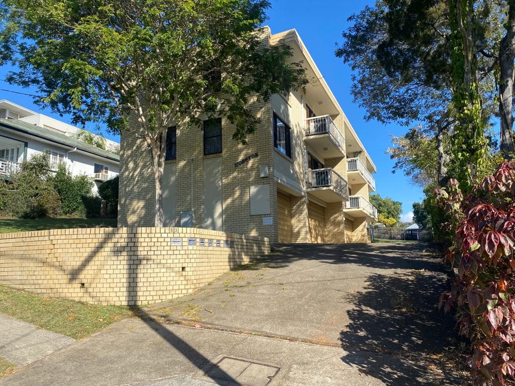 1/53  Beatrice Stree..., Taringa - Image 1