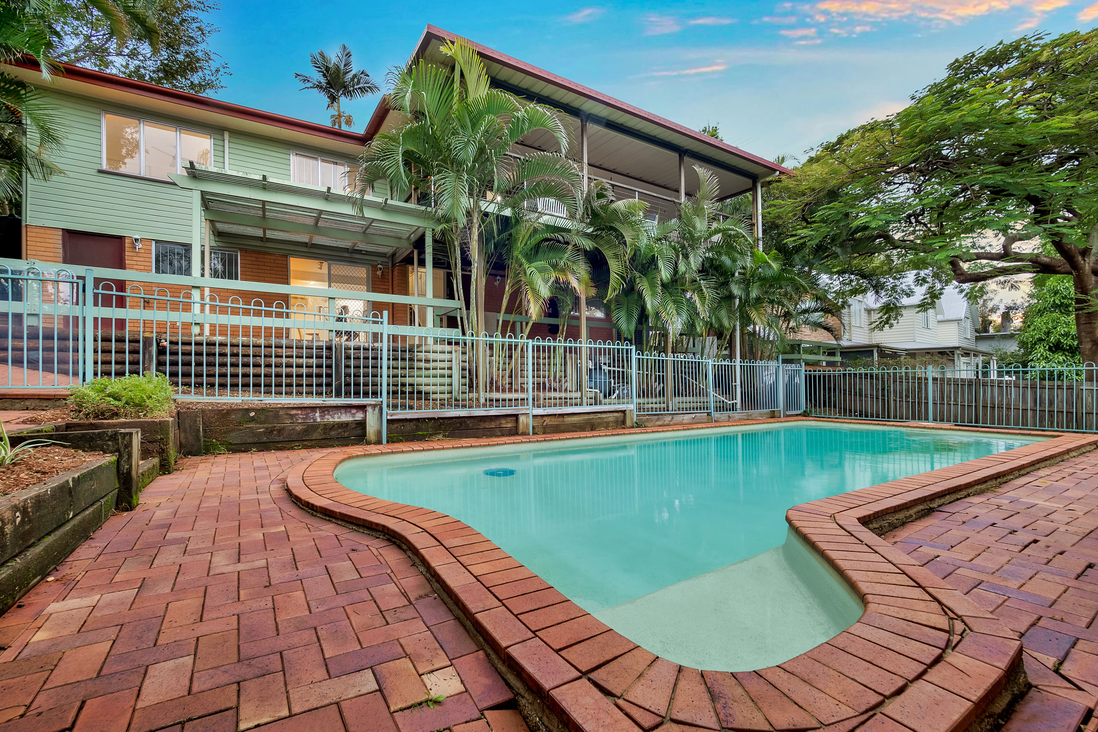 32 Blackstone Street, Indooroopilly - Image 1
