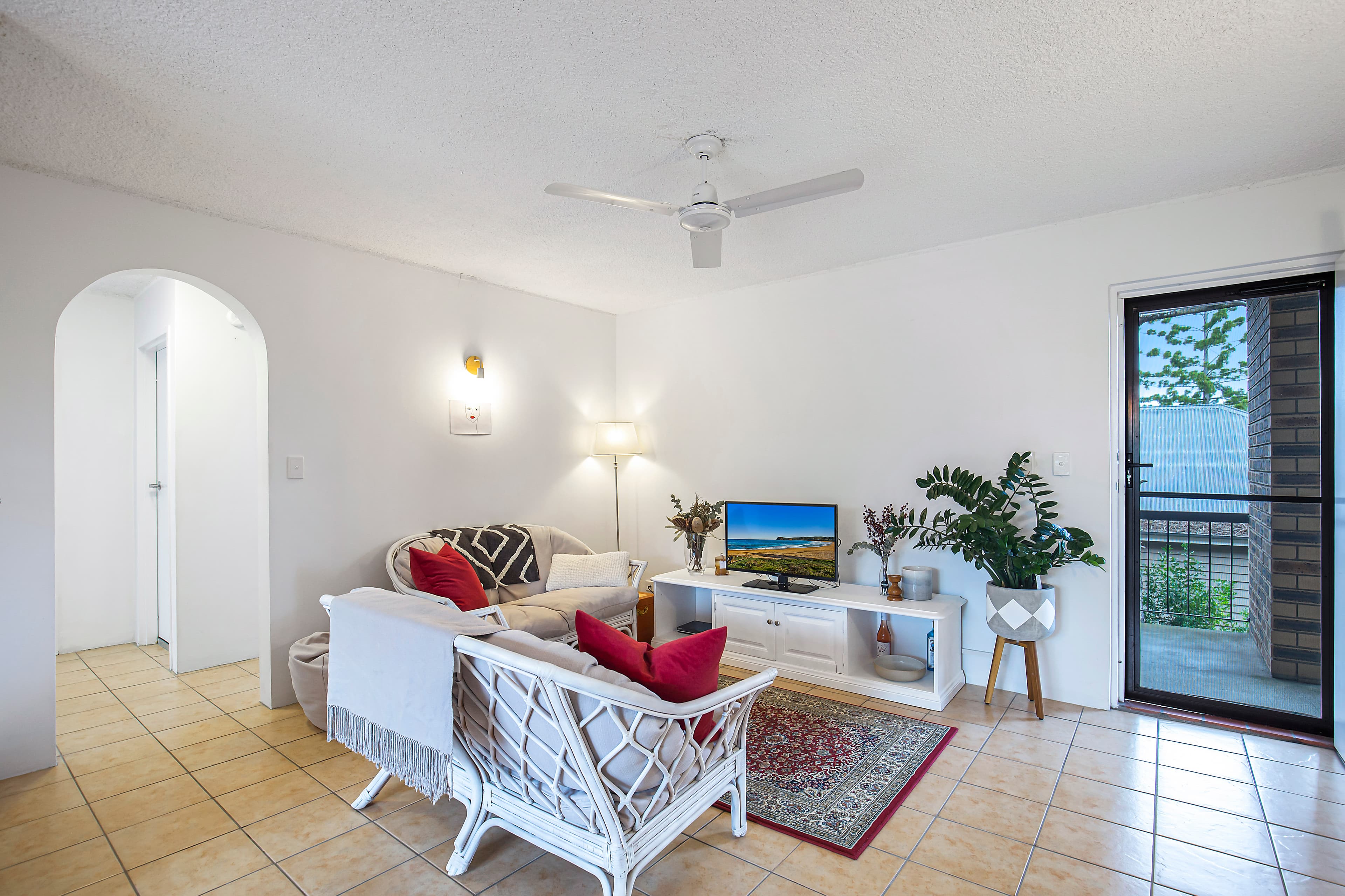 1/55 Central Avenue, Indooroopilly - Thumbnail 2