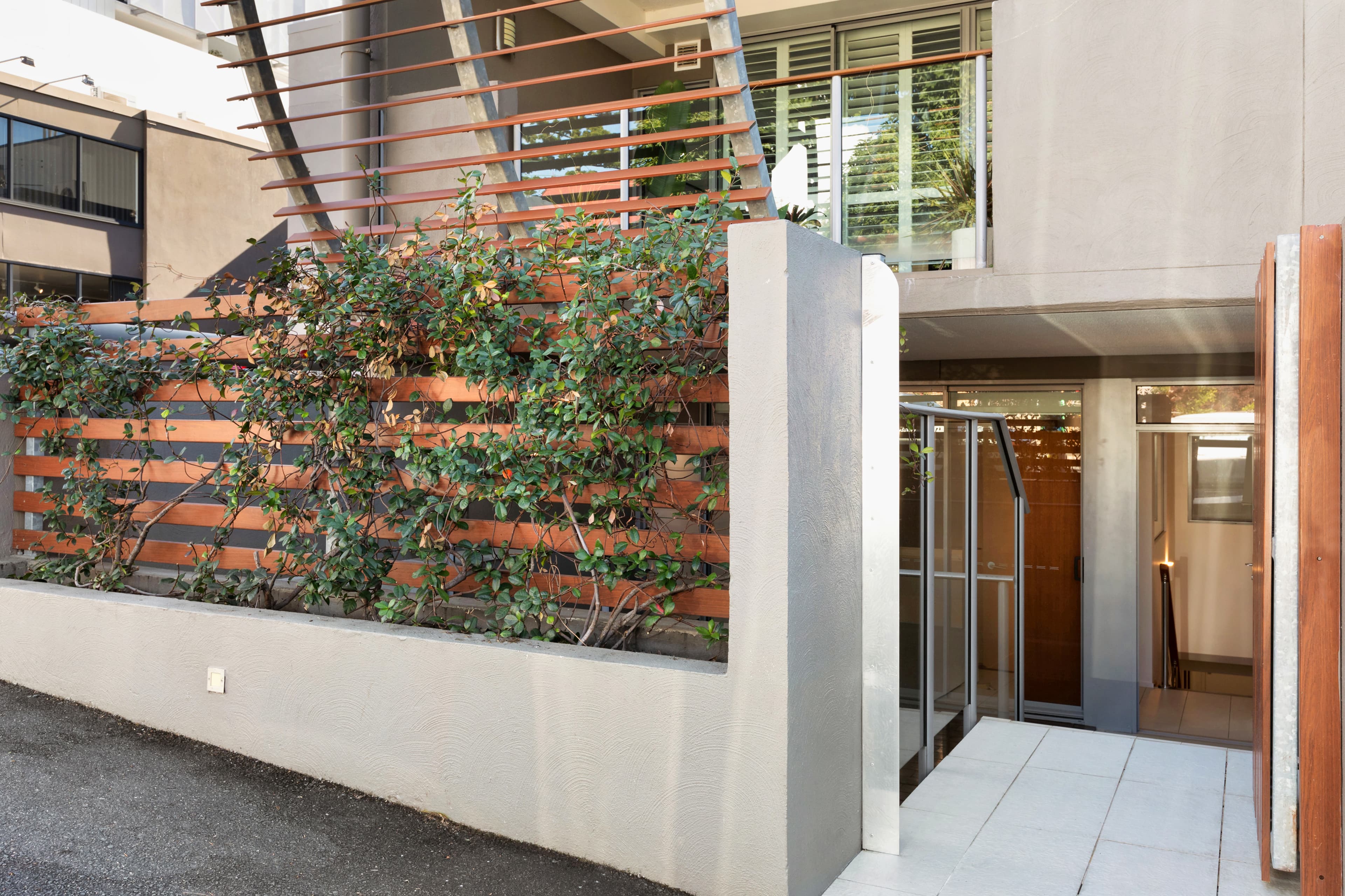 1/46 Arthur Street, Fortitude Valley - Thumbnail 3