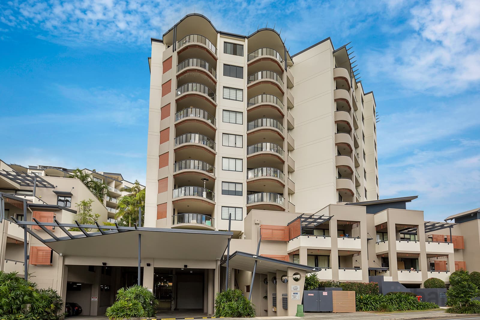 40/9 Sylvan Road, Toowong - Thumbnail 2
