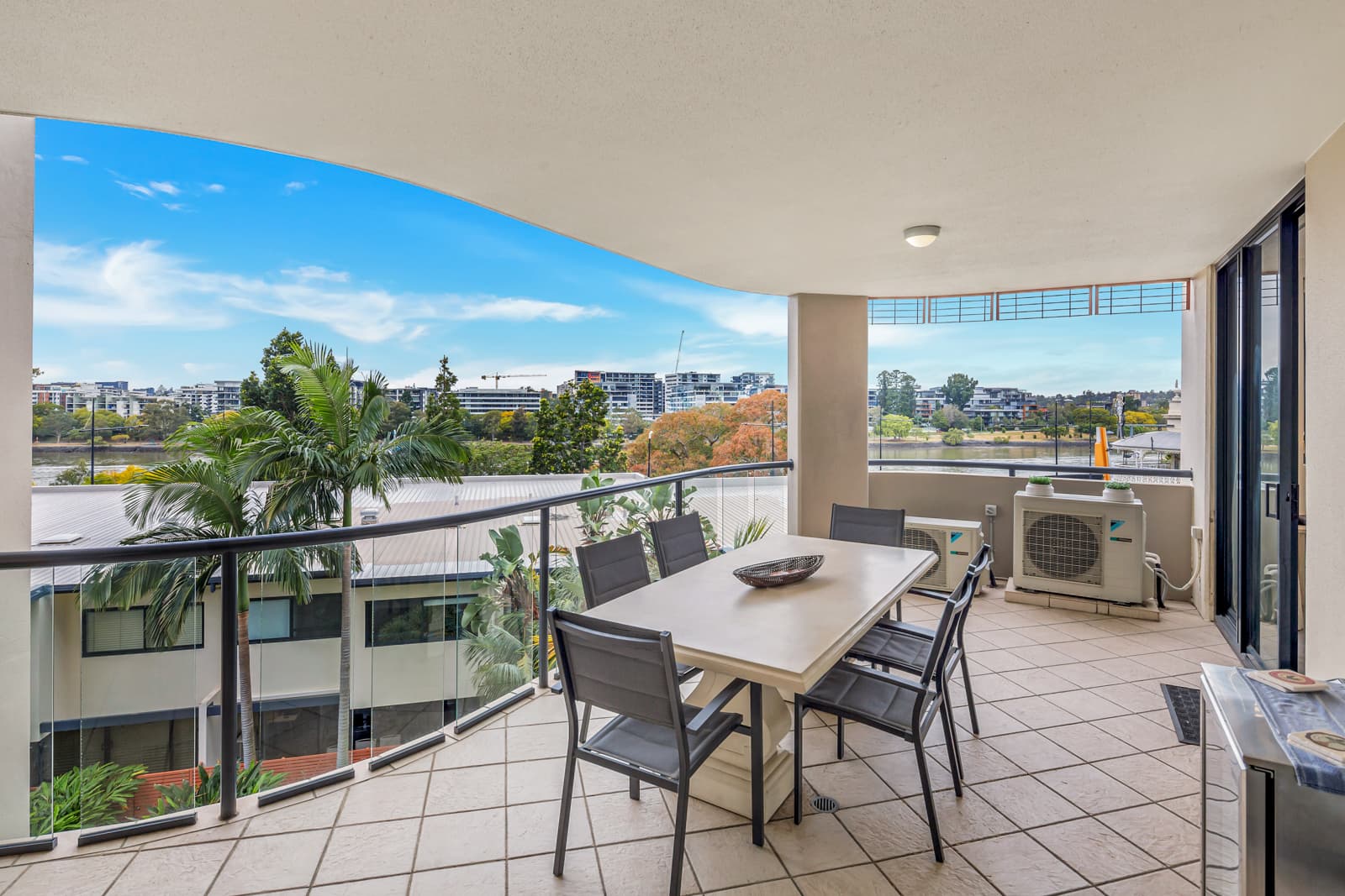 40/9 Sylvan Road, Toowong - Image 1