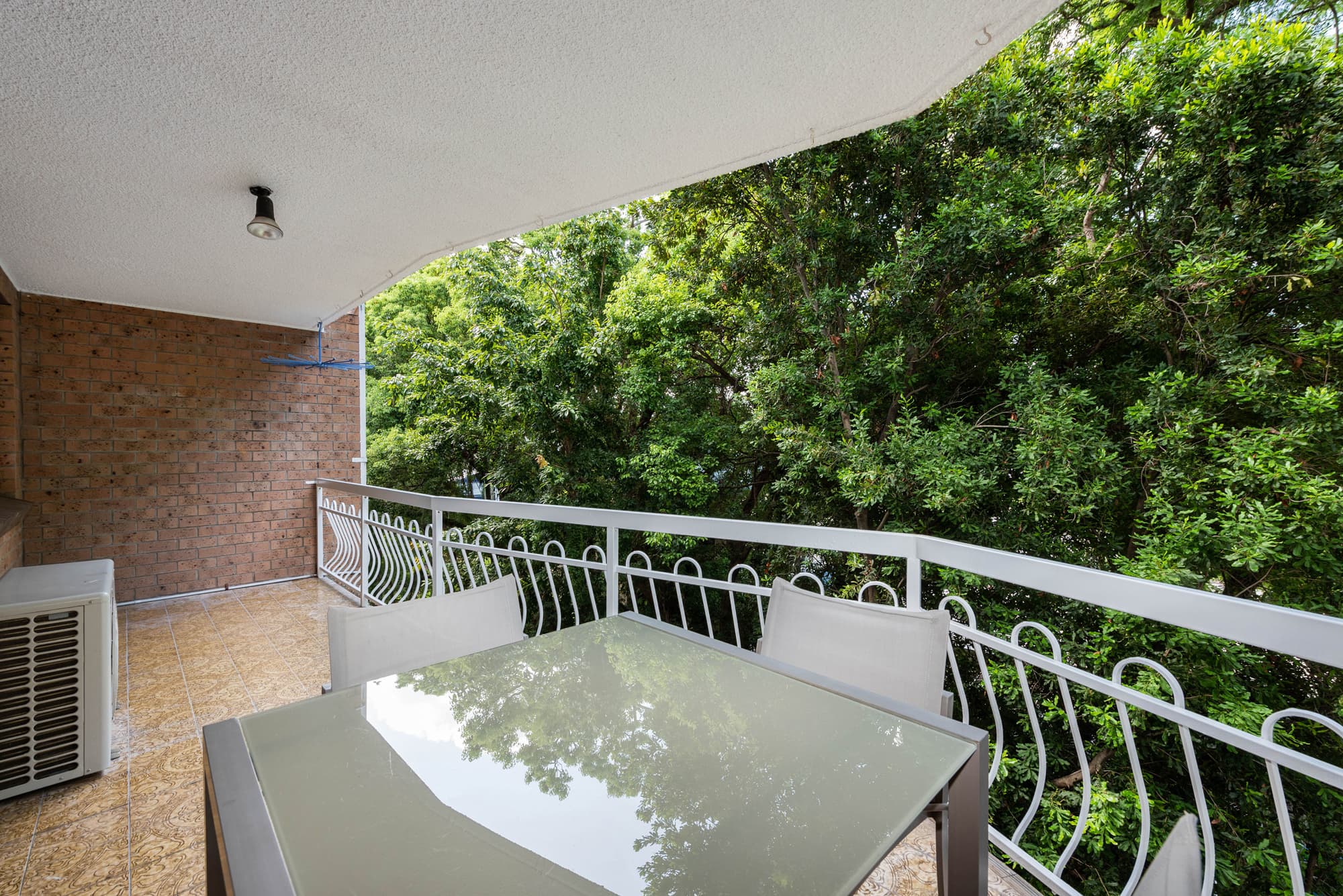 8/30 Sisley Street, St Lucia - Image 1