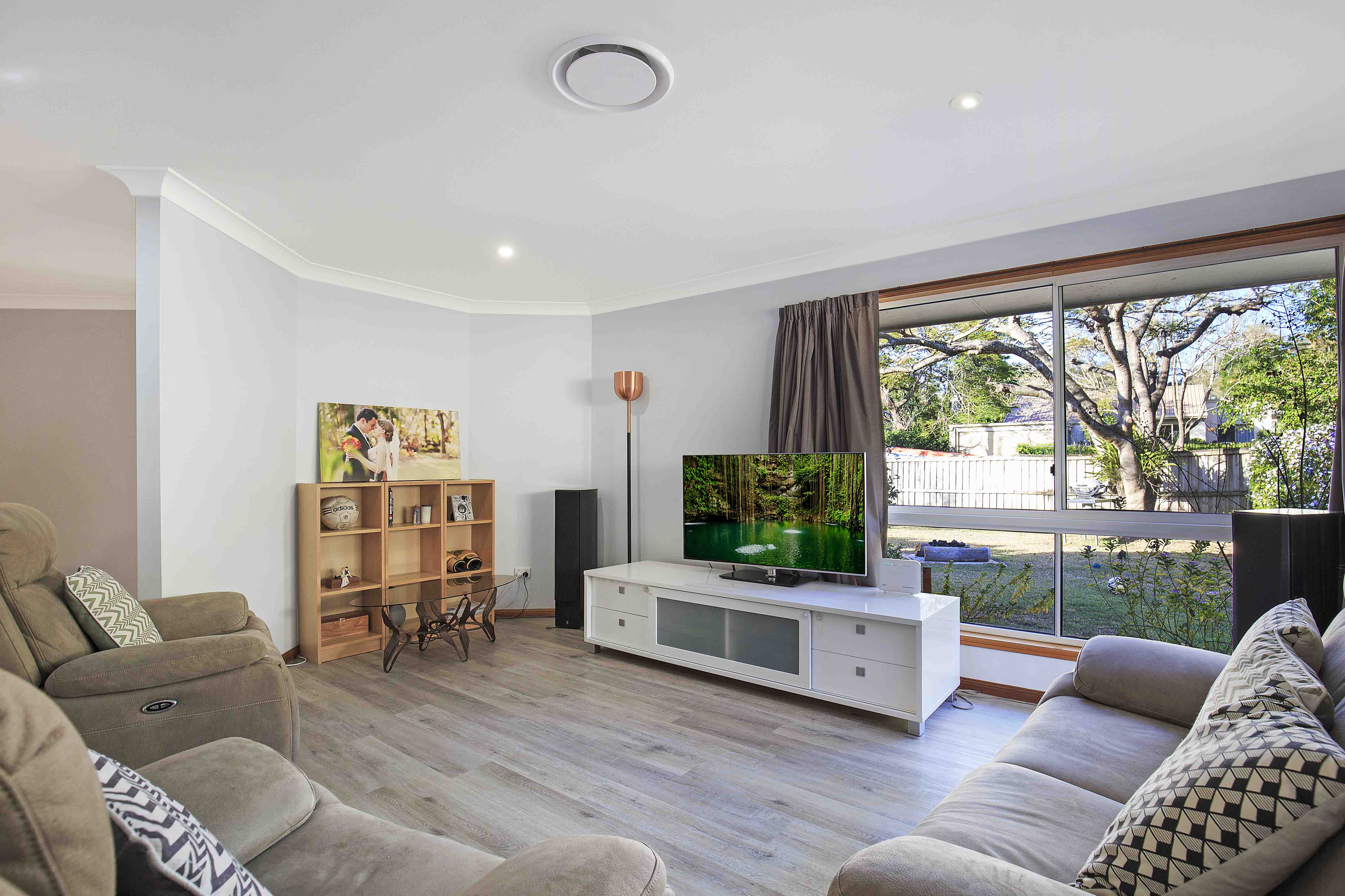 8 Donatello Street, Fig Tree Pocket - Thumbnail 2