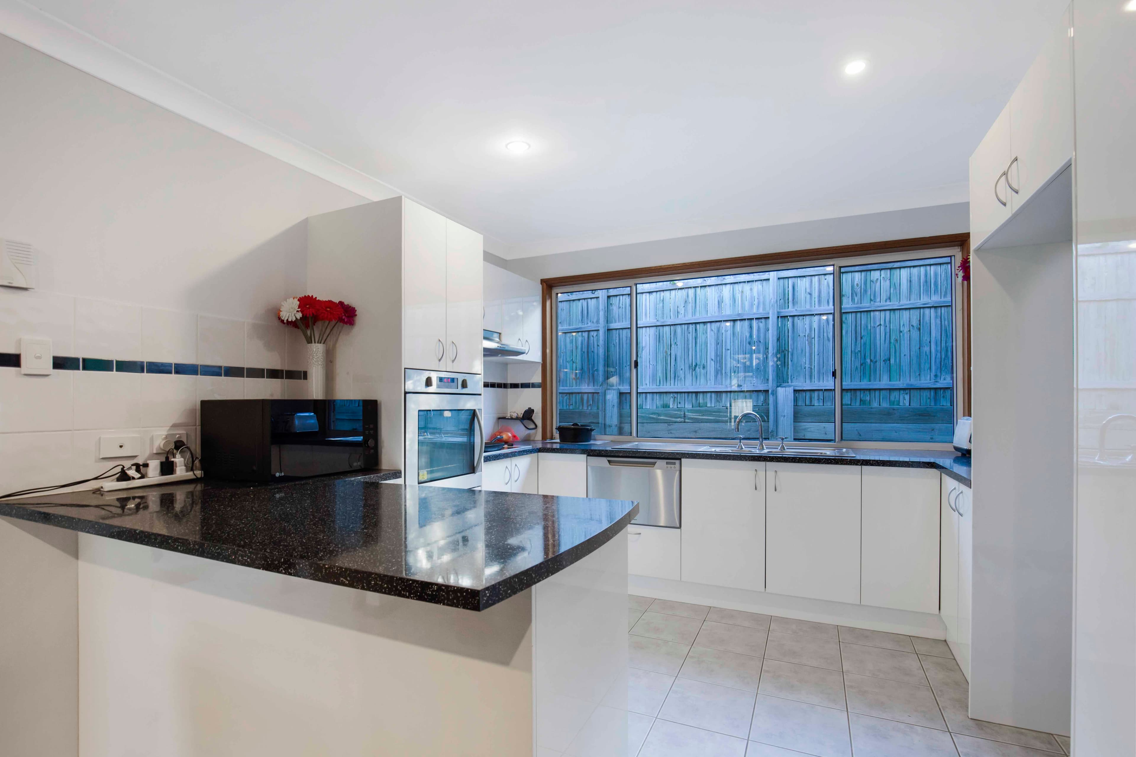 8 Donatello Street, Fig Tree Pocket - Thumbnail 5