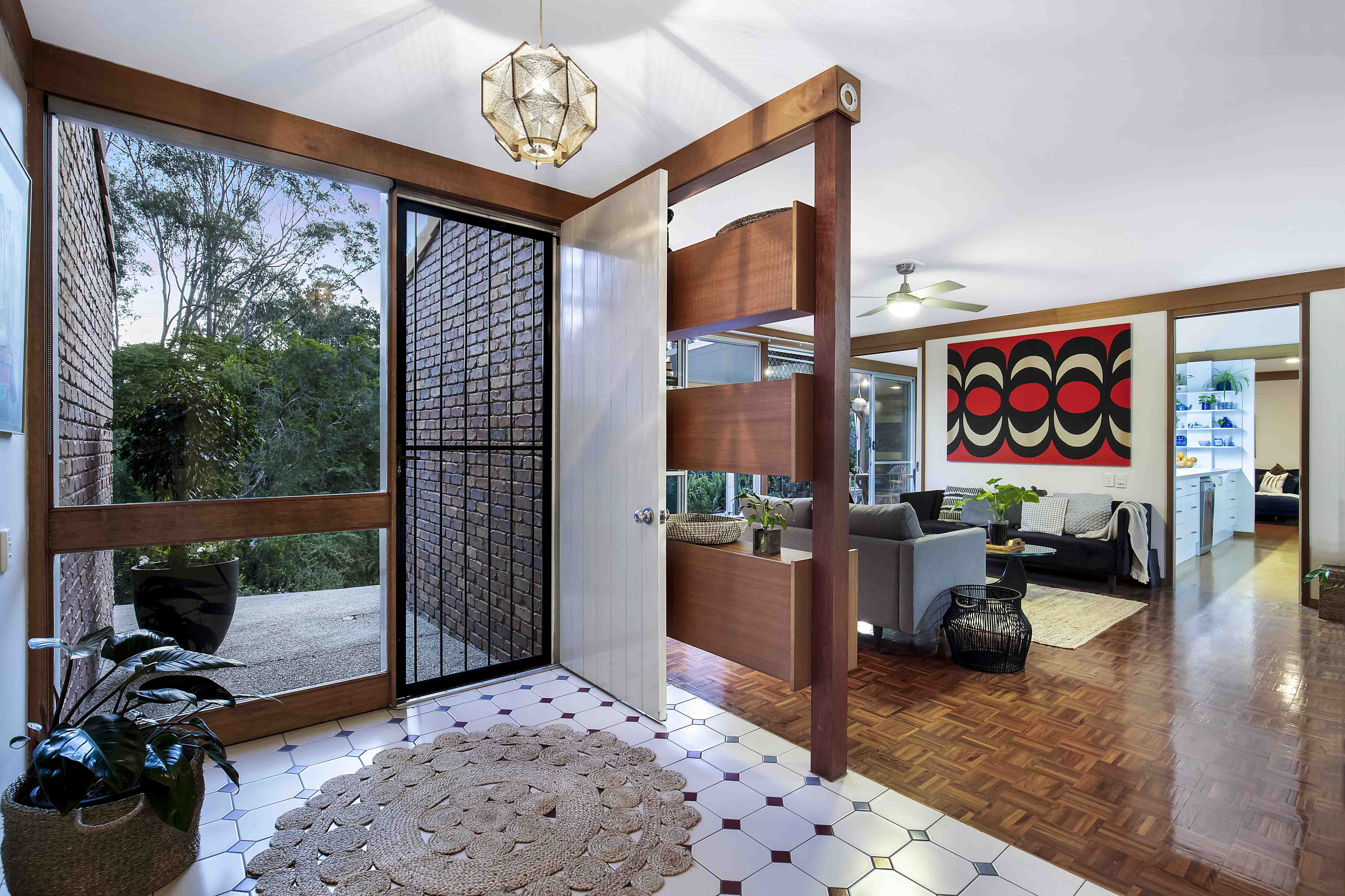 11 Lytham Street, Indooroopilly - Thumbnail 3