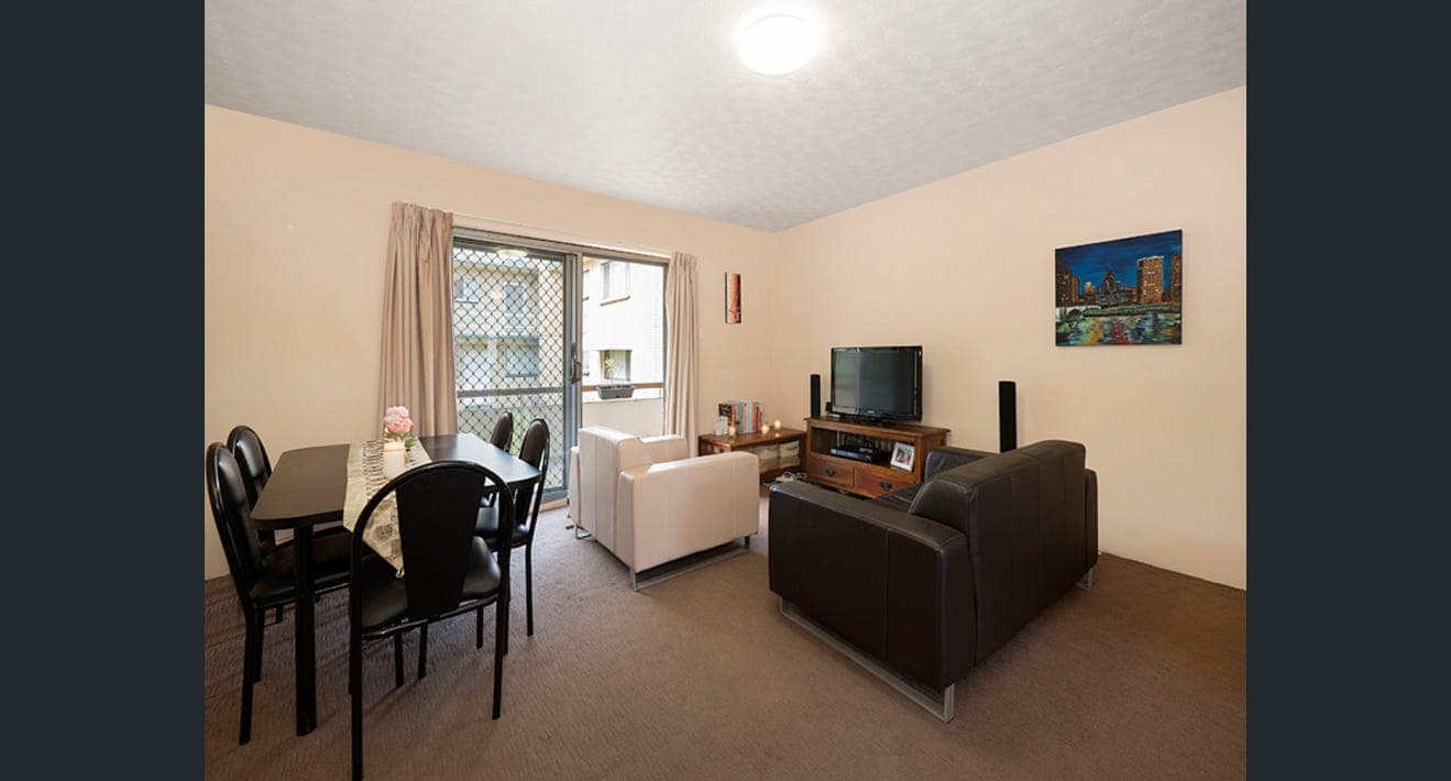 2/30 Moran Street, Alderley - Thumbnail 3