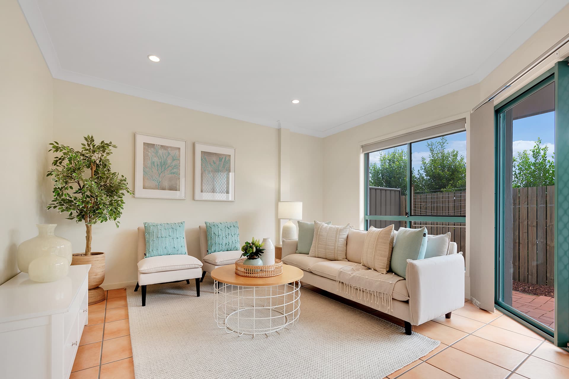 2/33 Eldon Street, Indooroopilly - Image 1