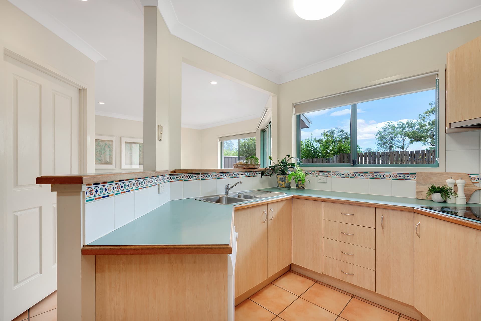 2/33 Eldon Street, Indooroopilly - Thumbnail 3