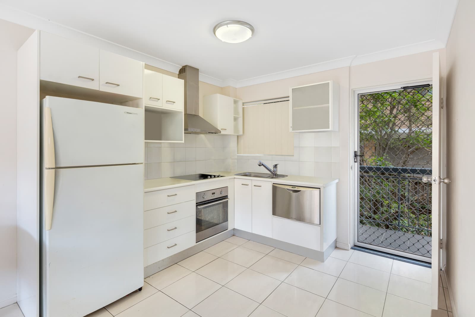 4/107 Sherwood Road, Toowong - Thumbnail 3