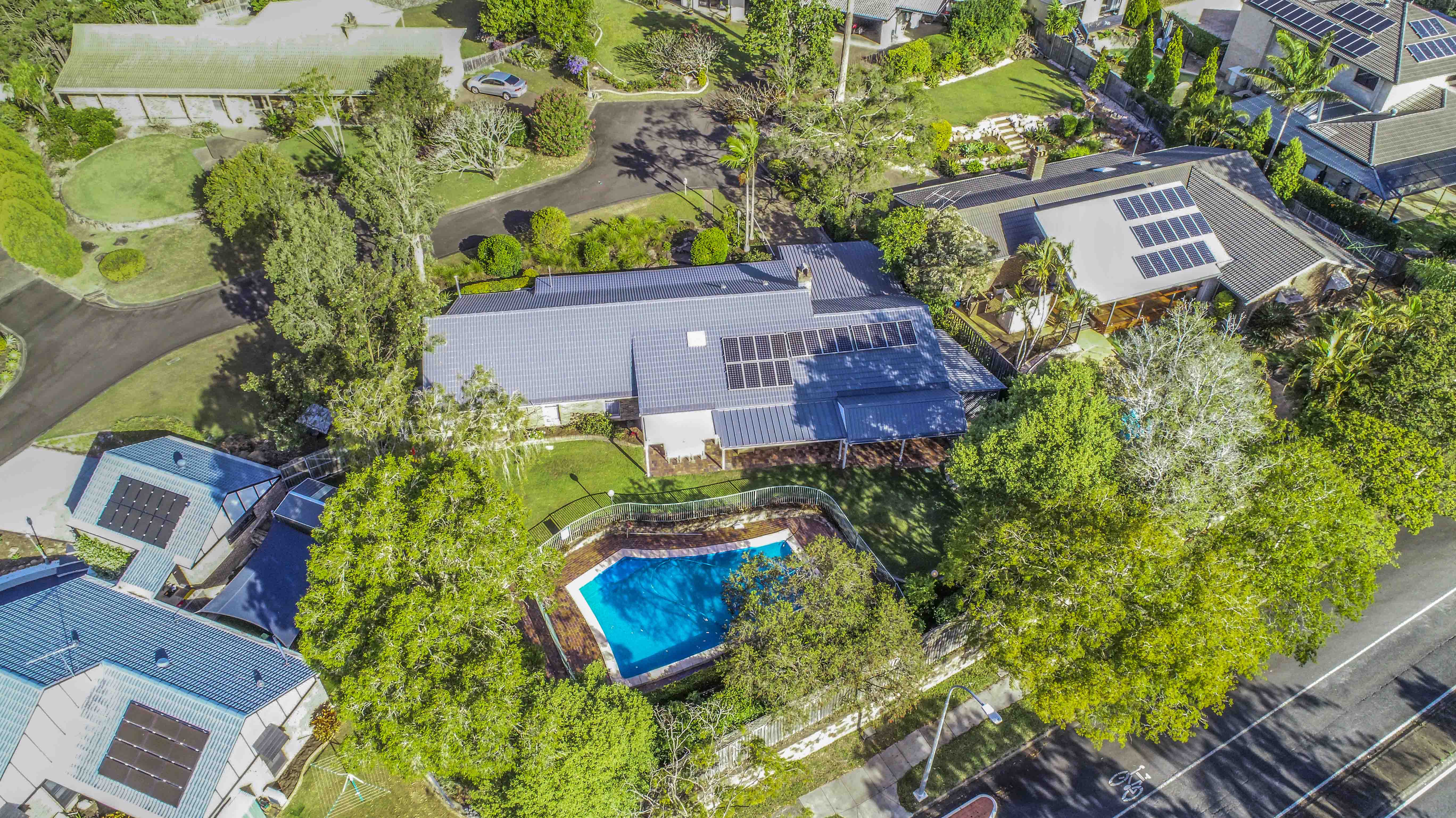 6 Archer Court, Mount Ommaney - Image 1