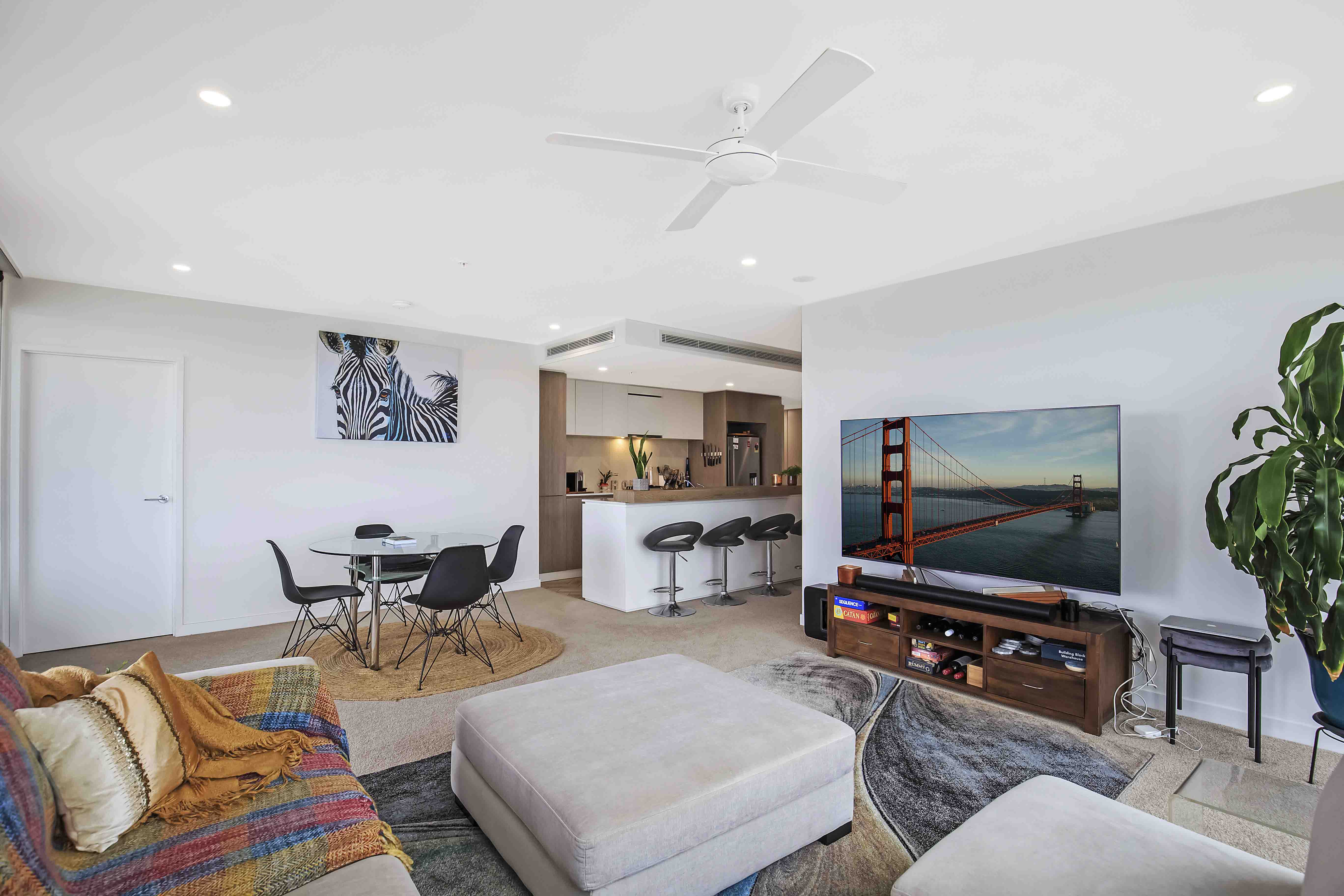 707/11 Wharf Street, Hamilton - Thumbnail 5