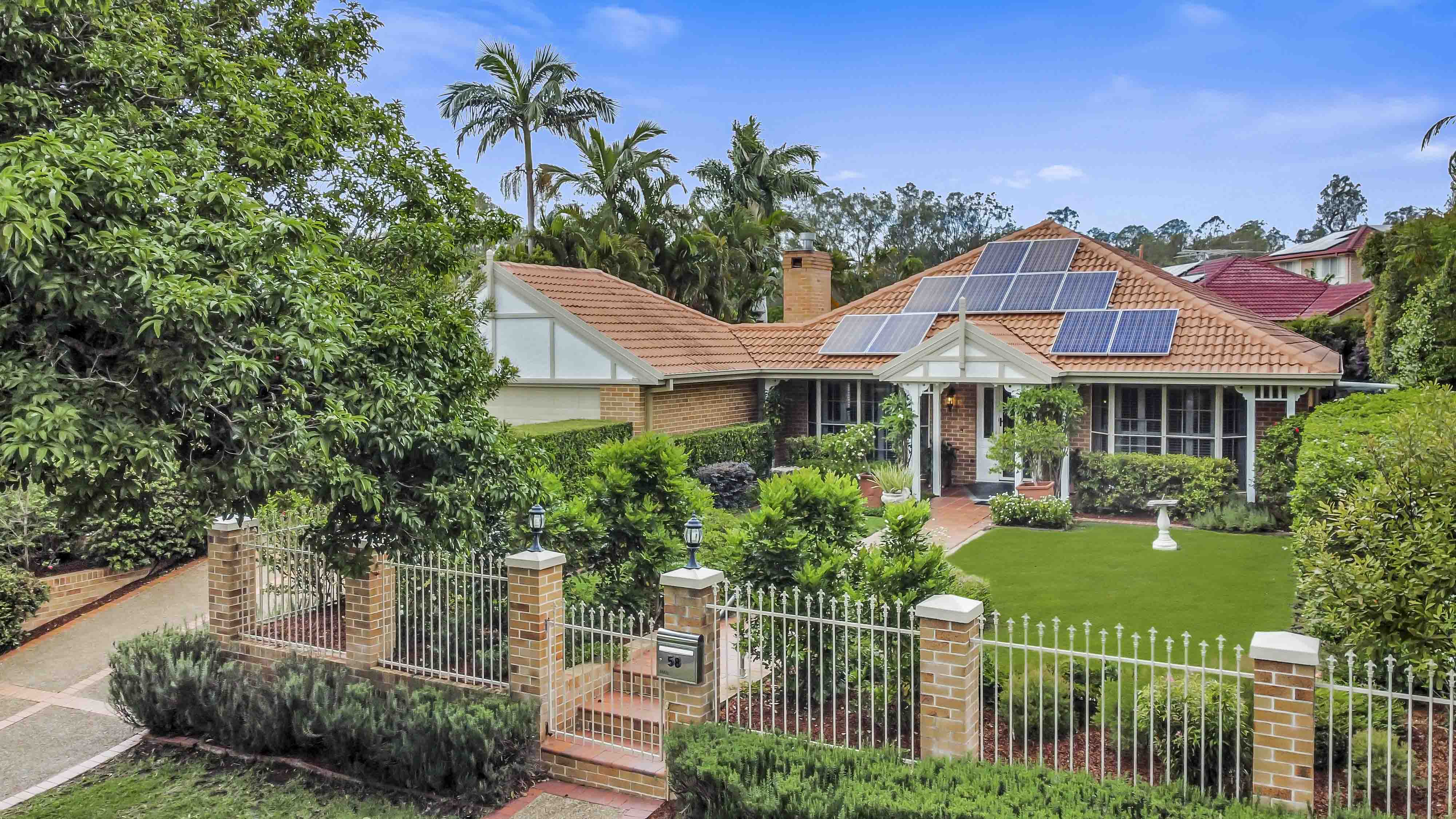 58 Jamieson Place, Brookfield - Image 1