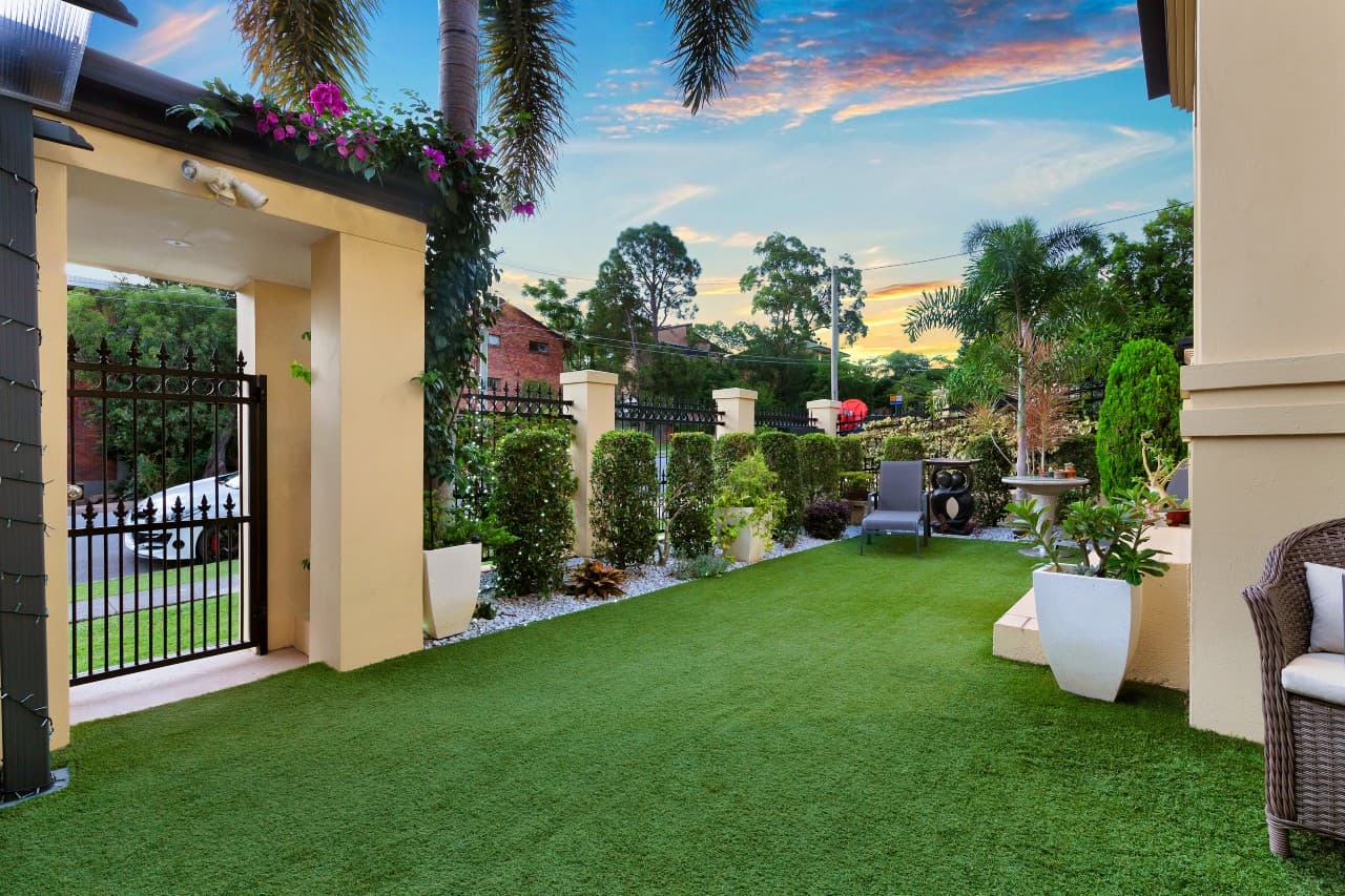 2/136 Central Avenue, Indooroopilly - Thumbnail 2
