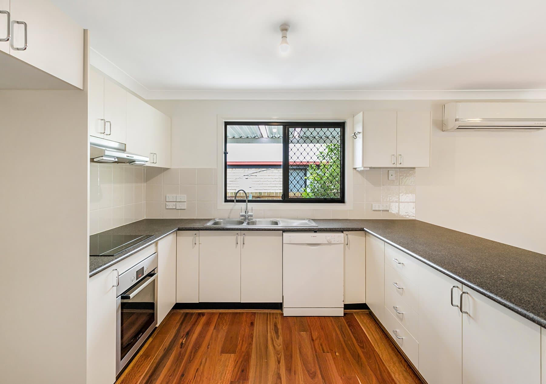 28 Sheldrake Place, Moggill - Image 1