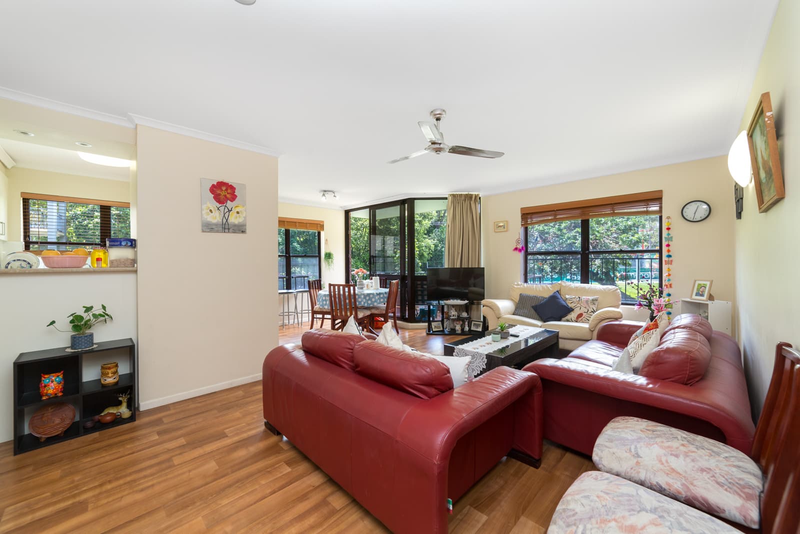 12/26 Carr Street, St Lucia - Thumbnail 3