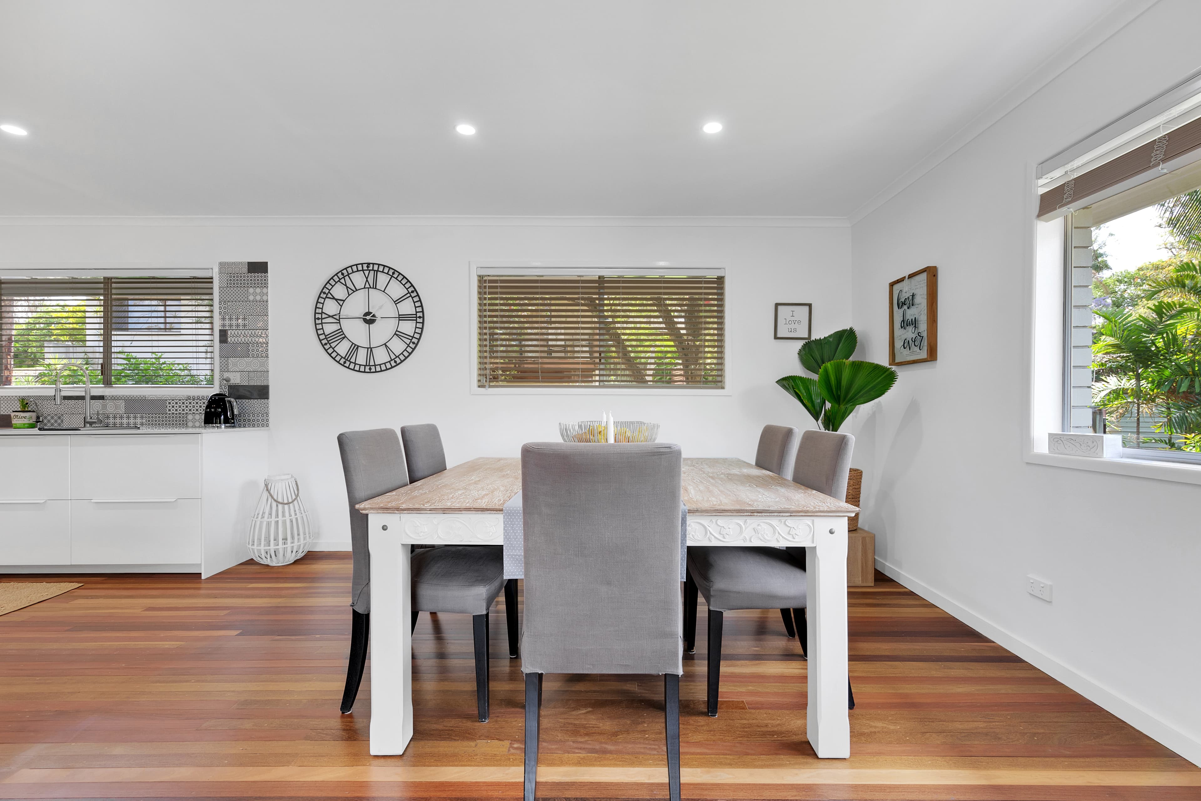 18 Winking Street, Chapel Hill - Thumbnail 5