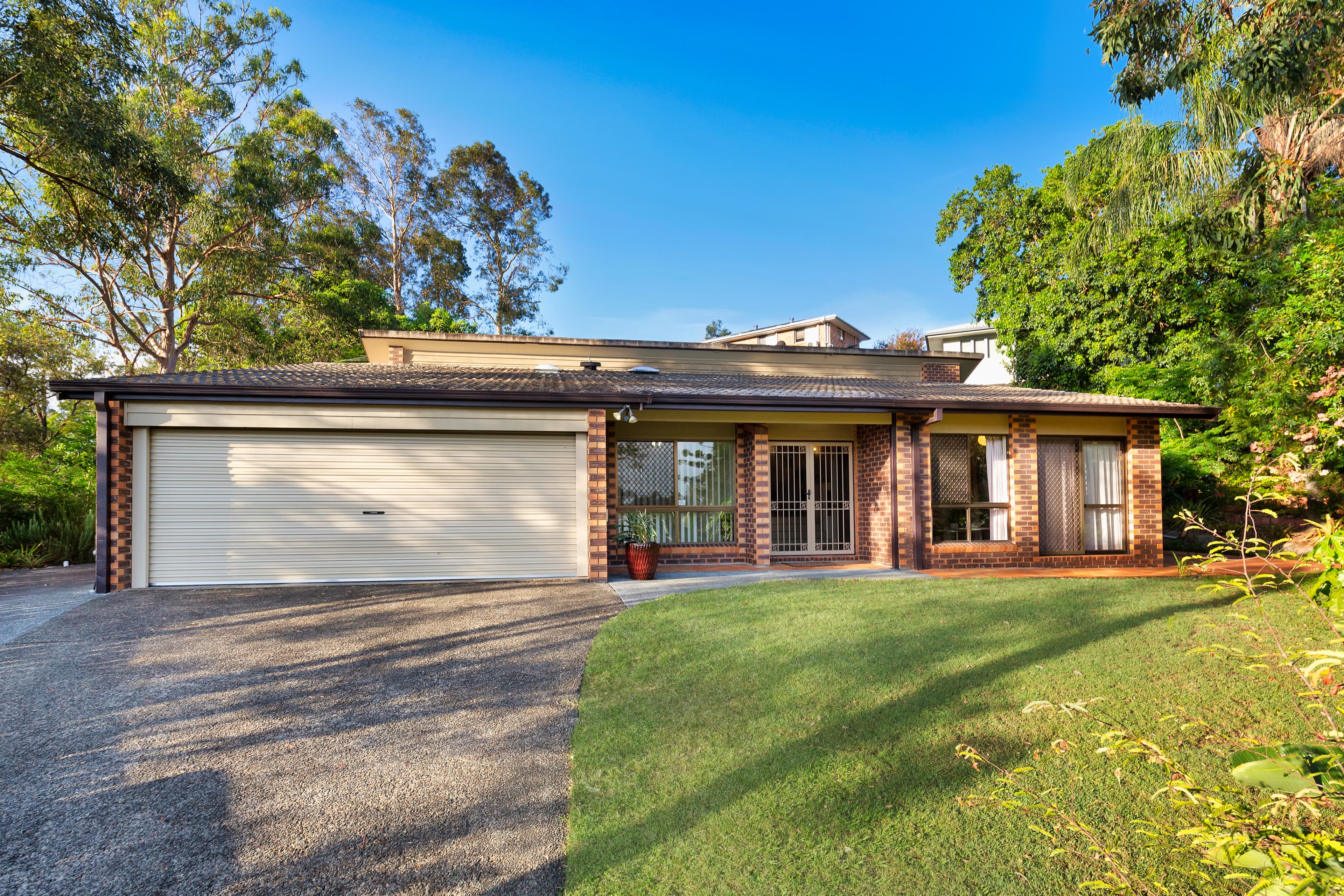 4 Vanimo Street, Chapel Hill - Image 1