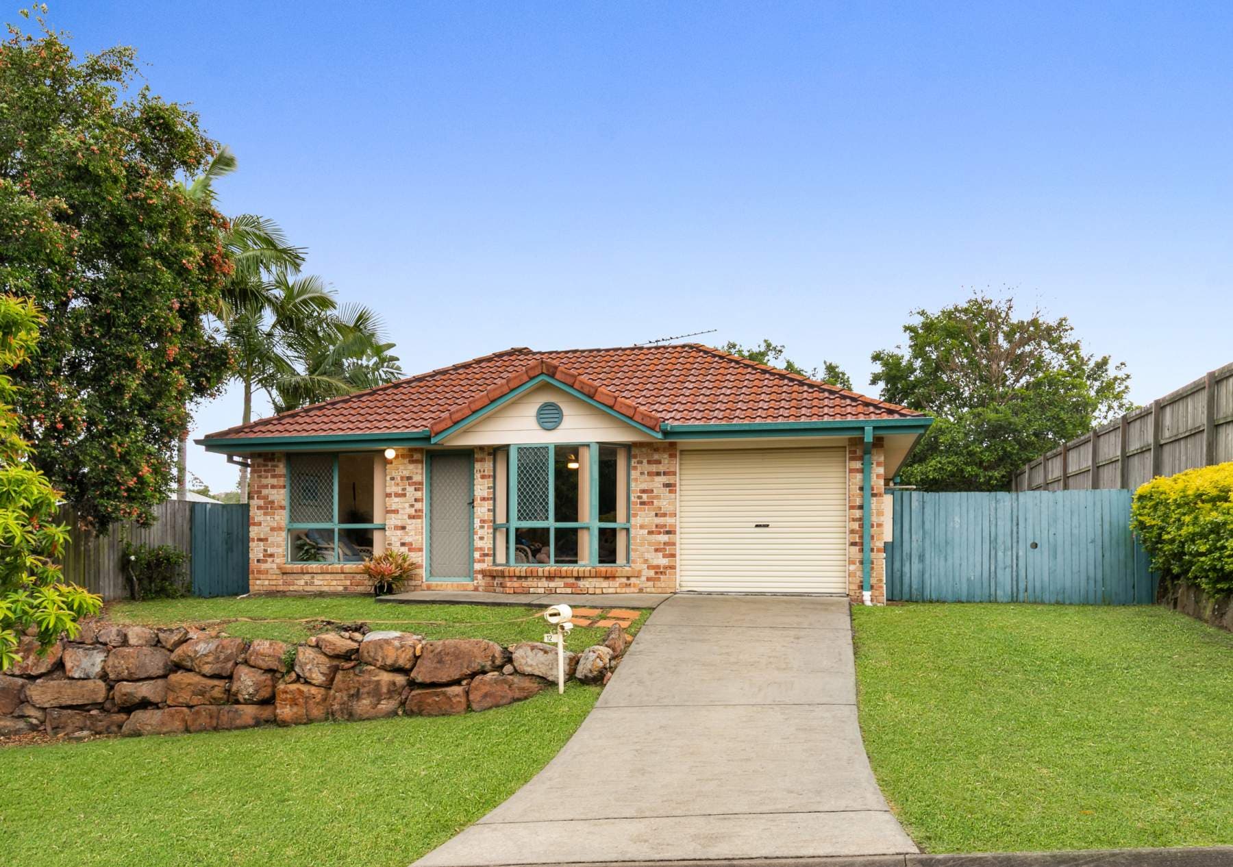 12 Creswick Place, Bellbowrie - Image 1