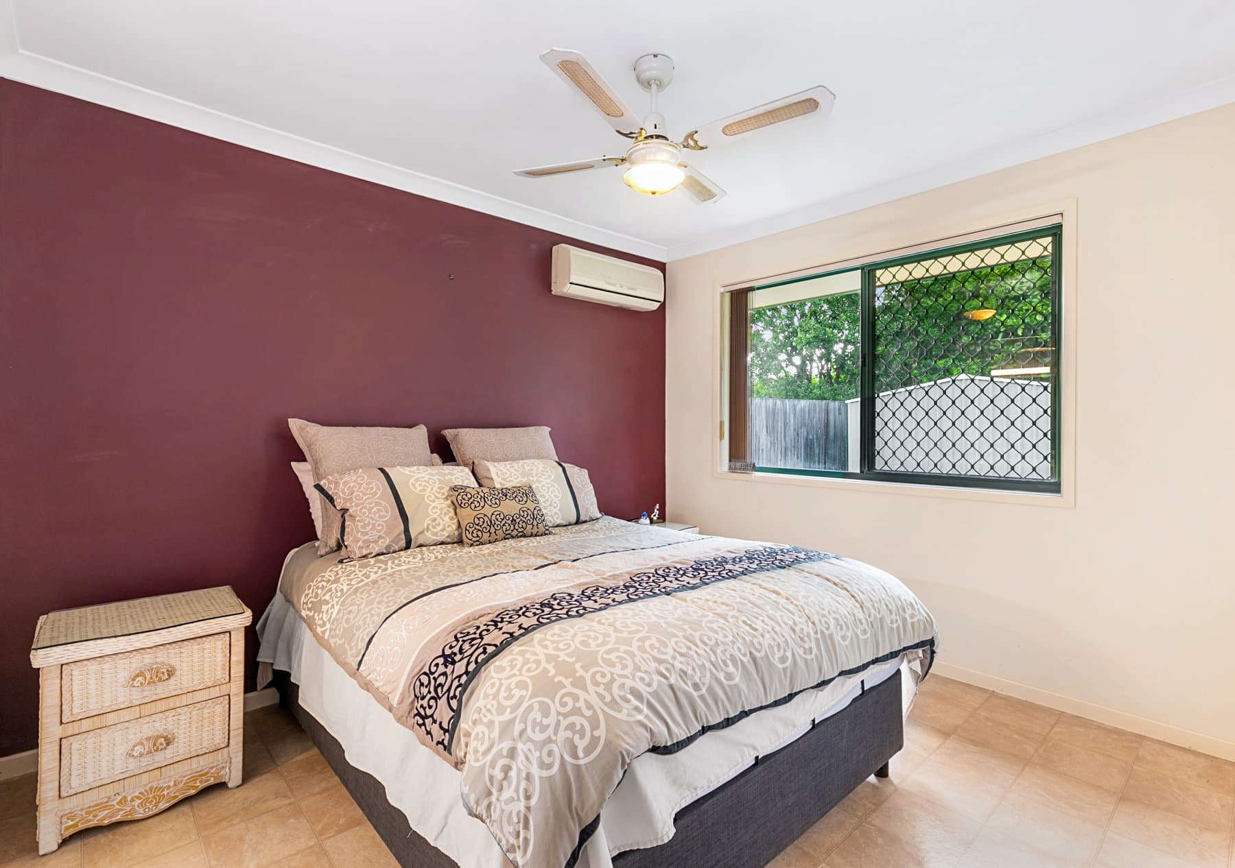 12 Creswick Place, Bellbowrie - Thumbnail 4