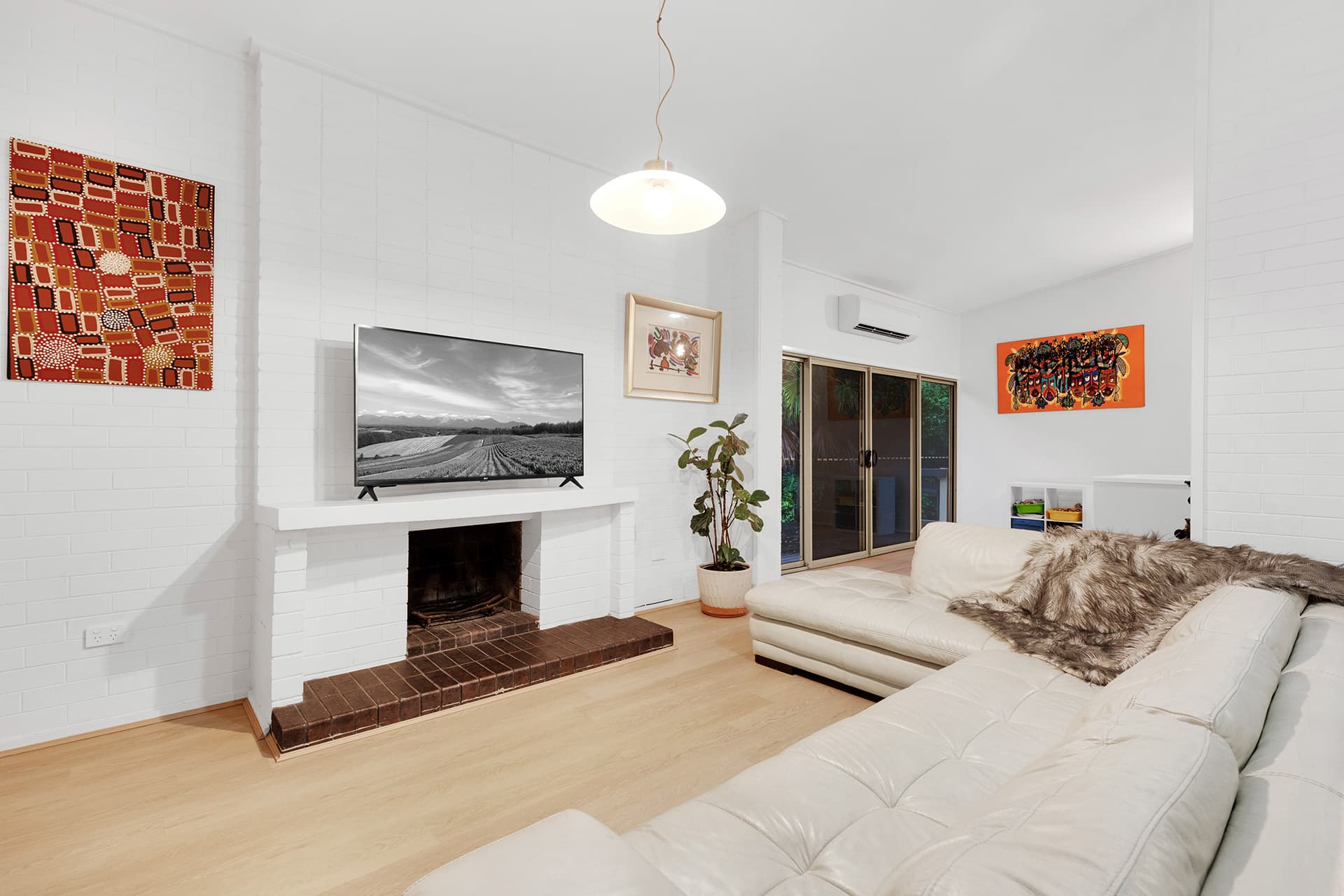 56 Jainba Street, Indooroopilly - Thumbnail 2