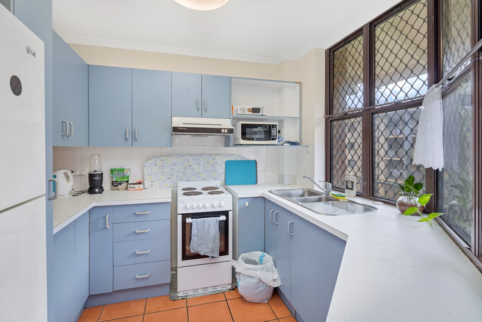 24/26 Carr Street, St Lucia - Thumbnail 4