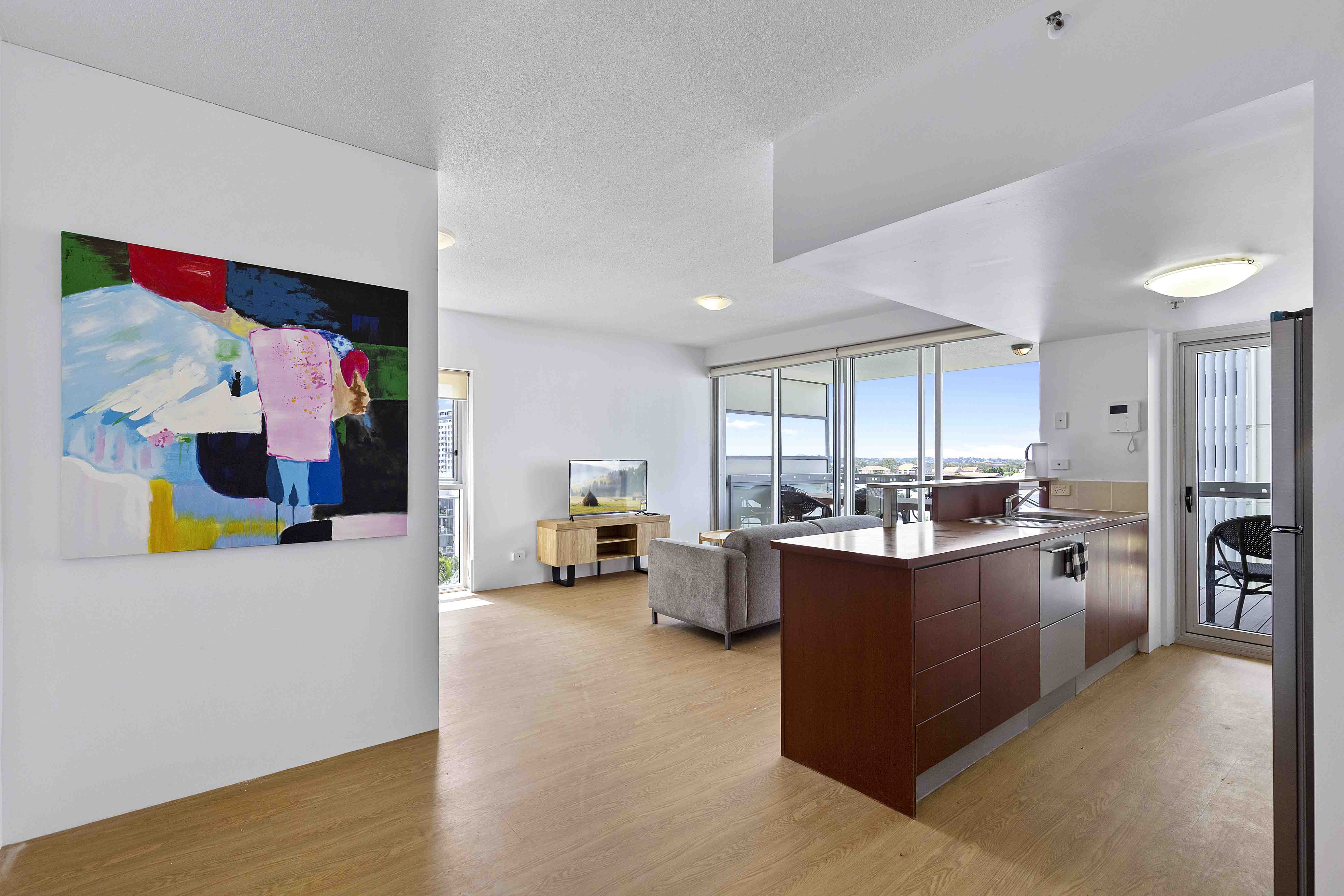 22/170 Leichhardt St..., Spring Hill - Thumbnail 2