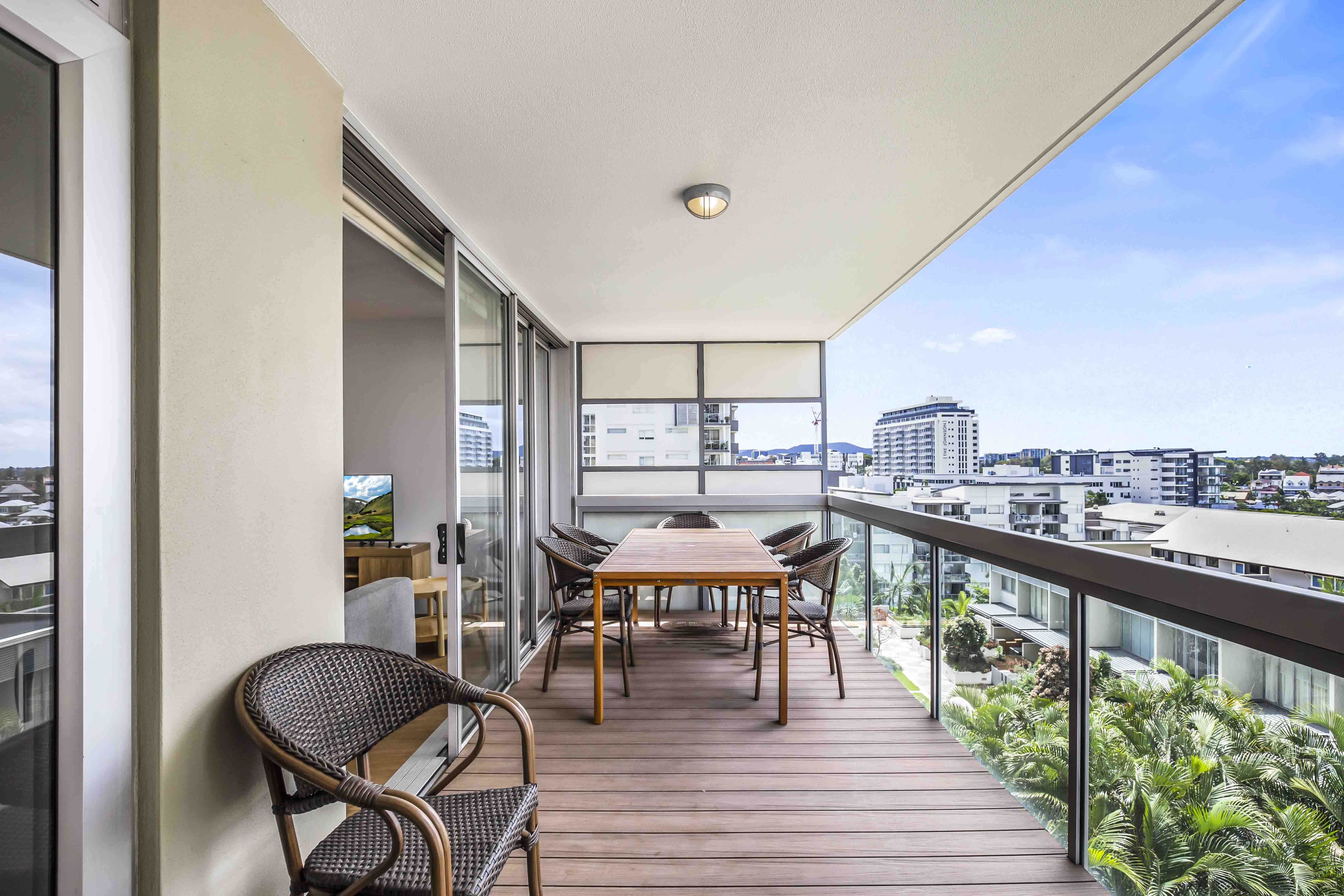 22/170 Leichhardt St..., Spring Hill - Image 1