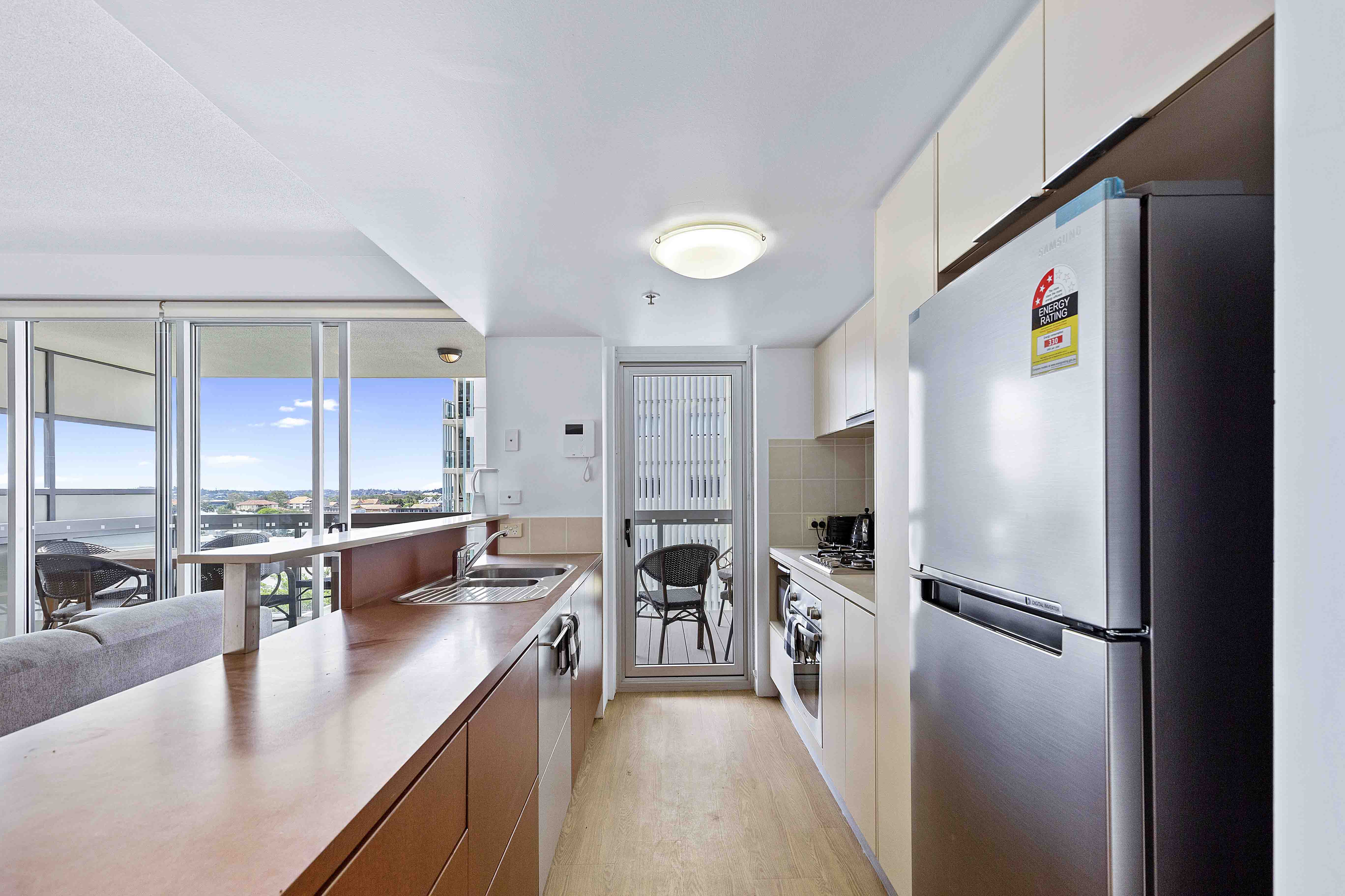 22/170 Leichhardt St..., Spring Hill - Thumbnail 6