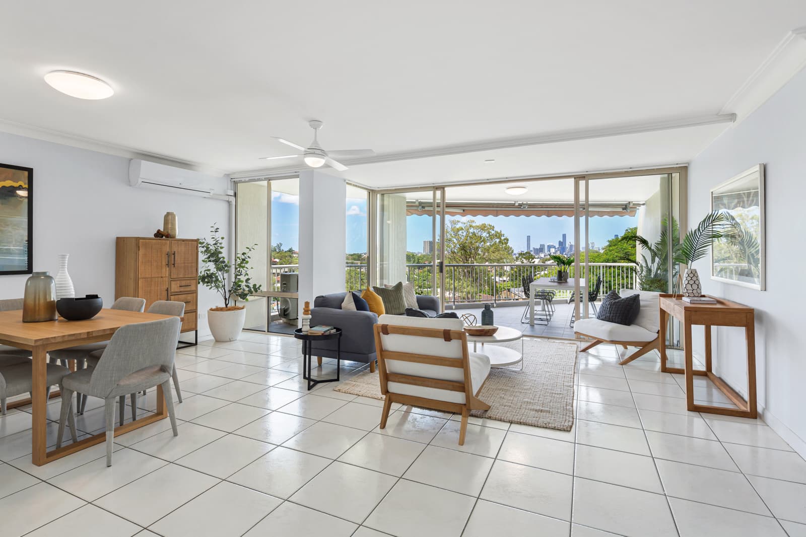 8/138 Swann Road, Taringa - Image 1