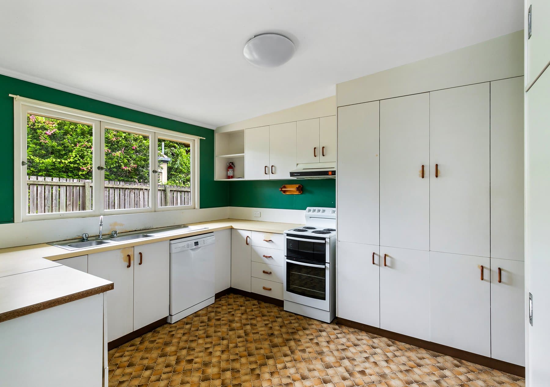 11 Norm Street, Kenmore - Thumbnail 6