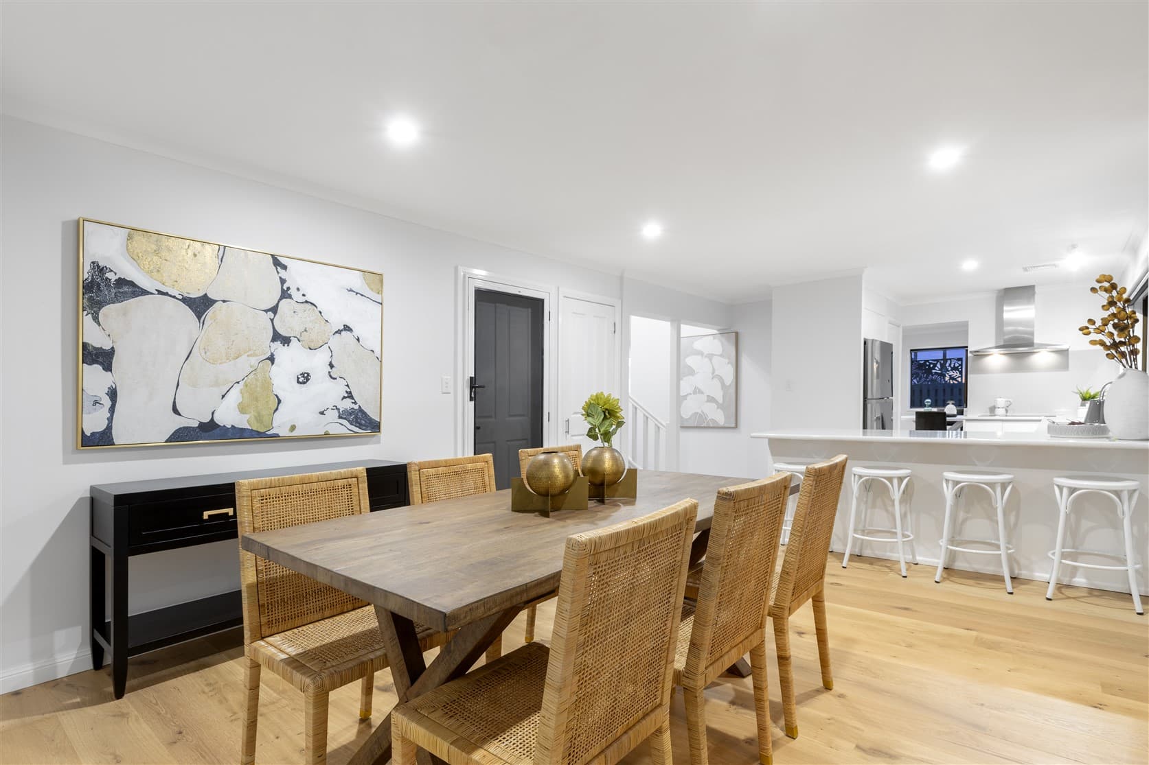 233 Mount Ommaney Dr..., Mount Ommaney - Thumbnail 6