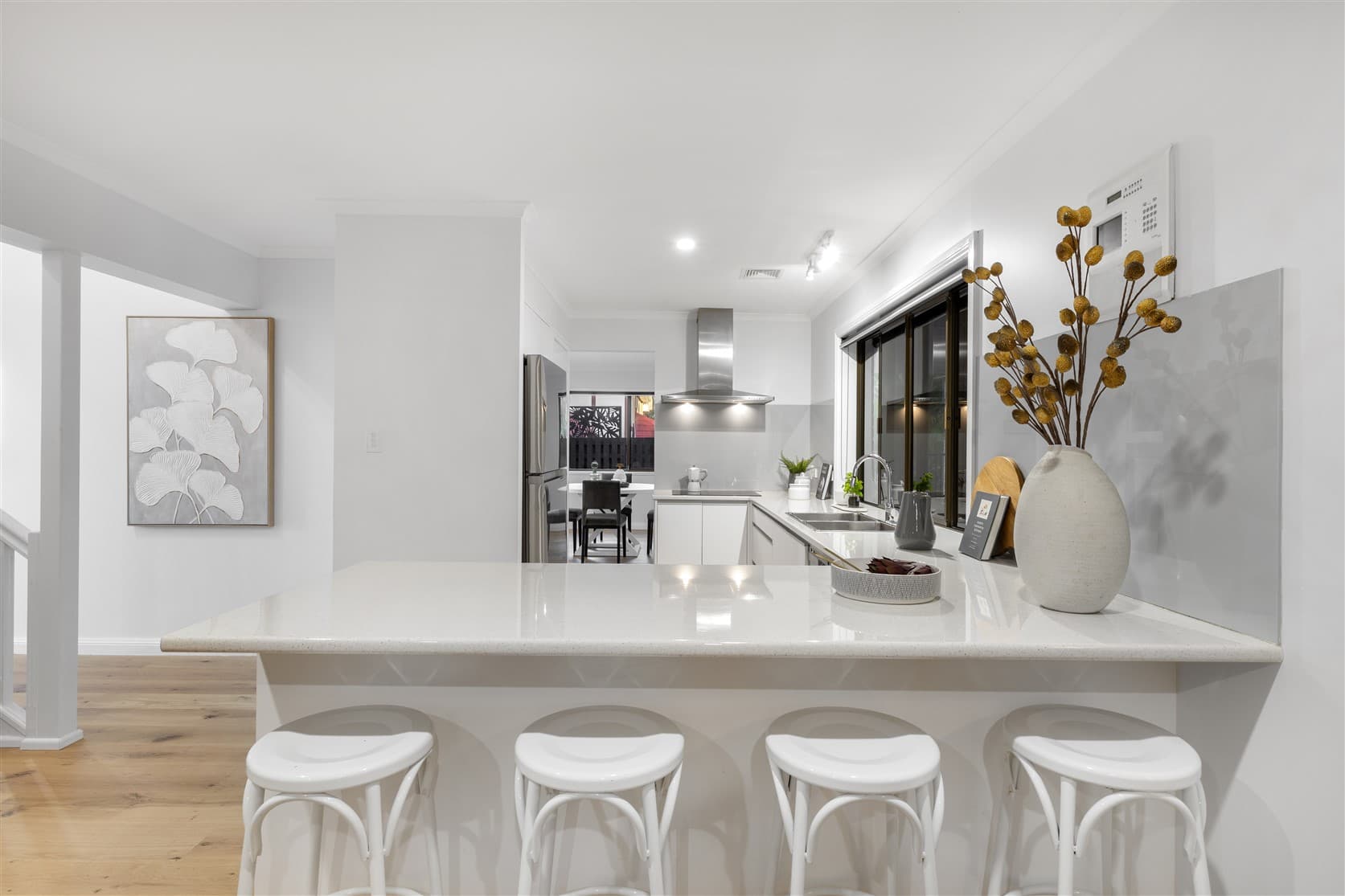 233 Mount Ommaney Dr..., Mount Ommaney - Thumbnail 7