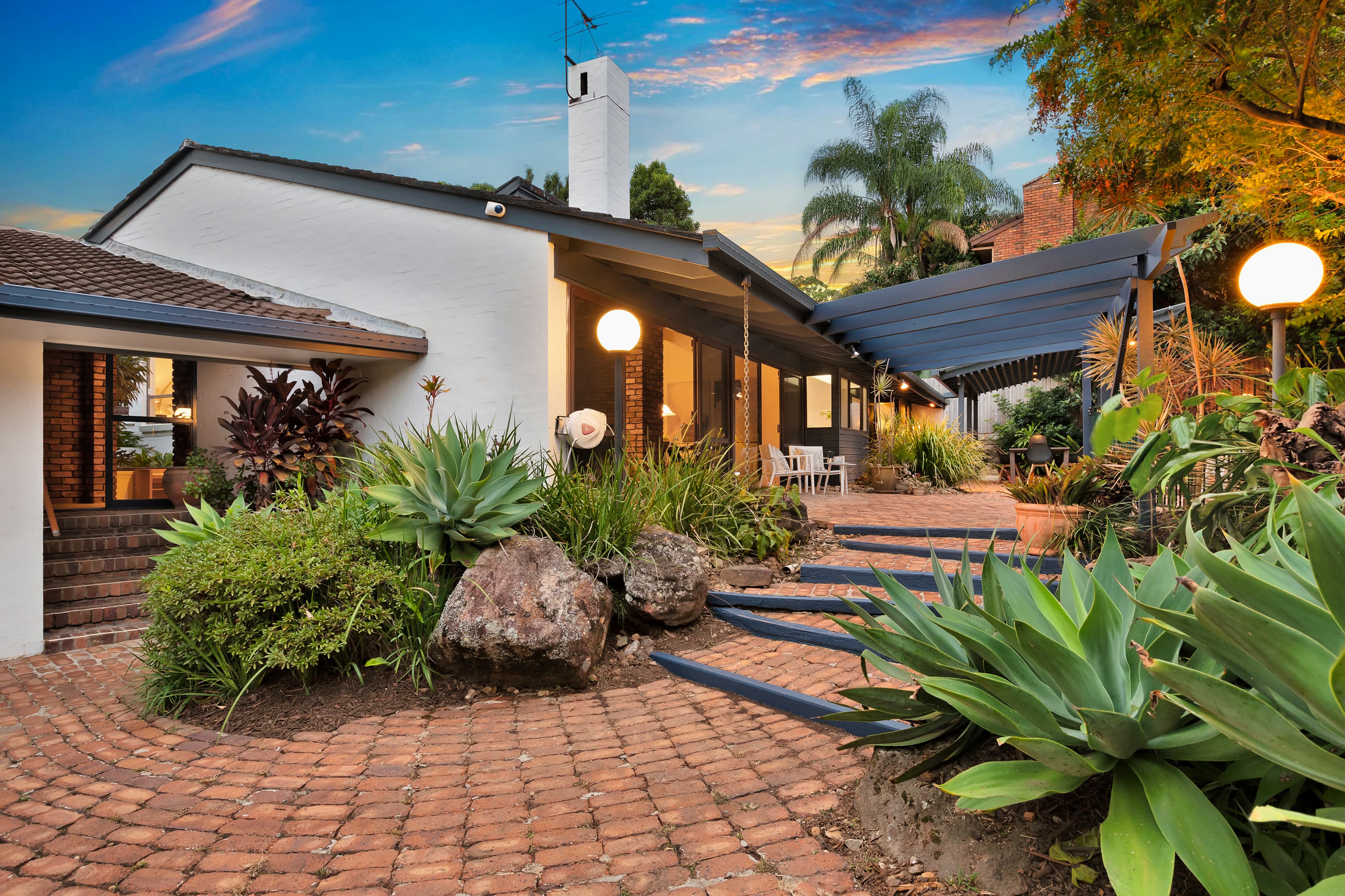 16 Minno Street, Chapel Hill - Thumbnail 3