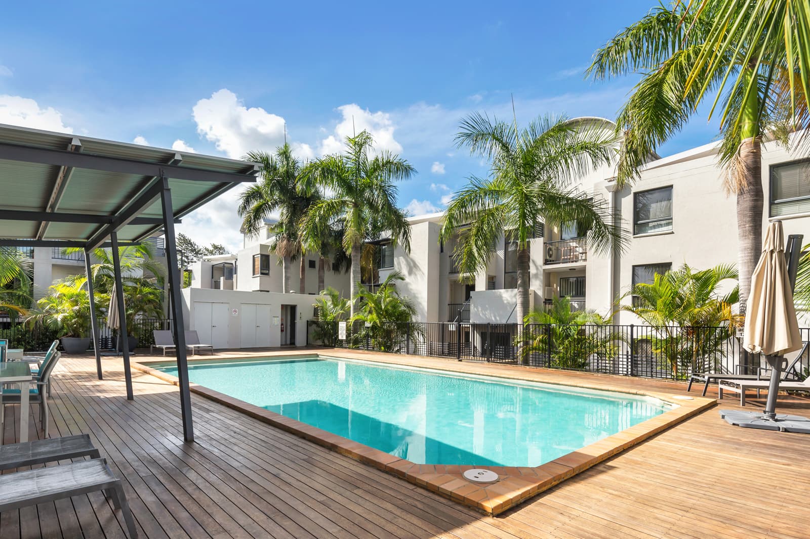 54/7 Landsborough Te..., Toowong - Thumbnail 2