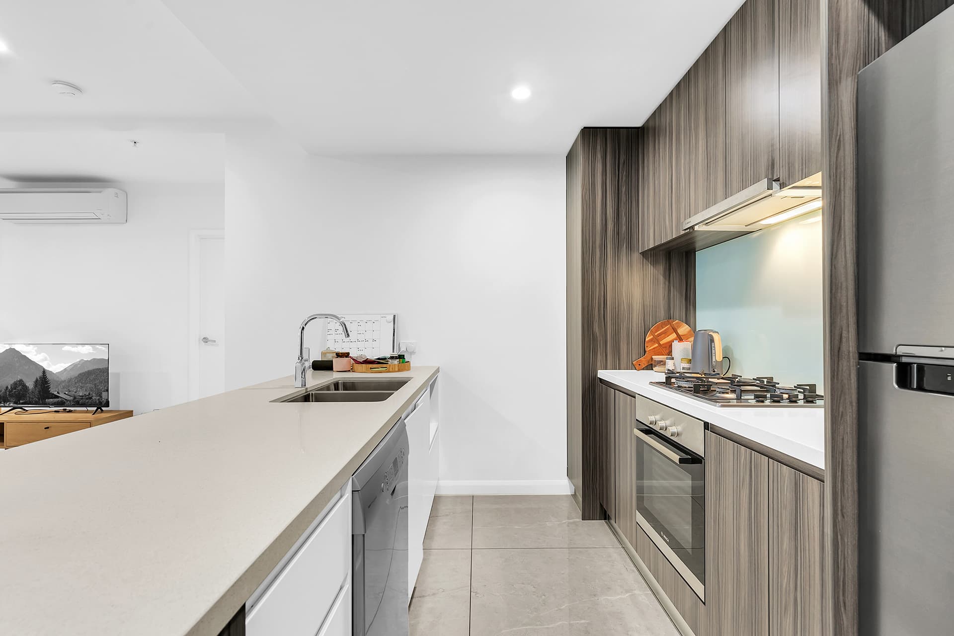 228/181 Clarence Roa..., Indooroopilly - Thumbnail 5