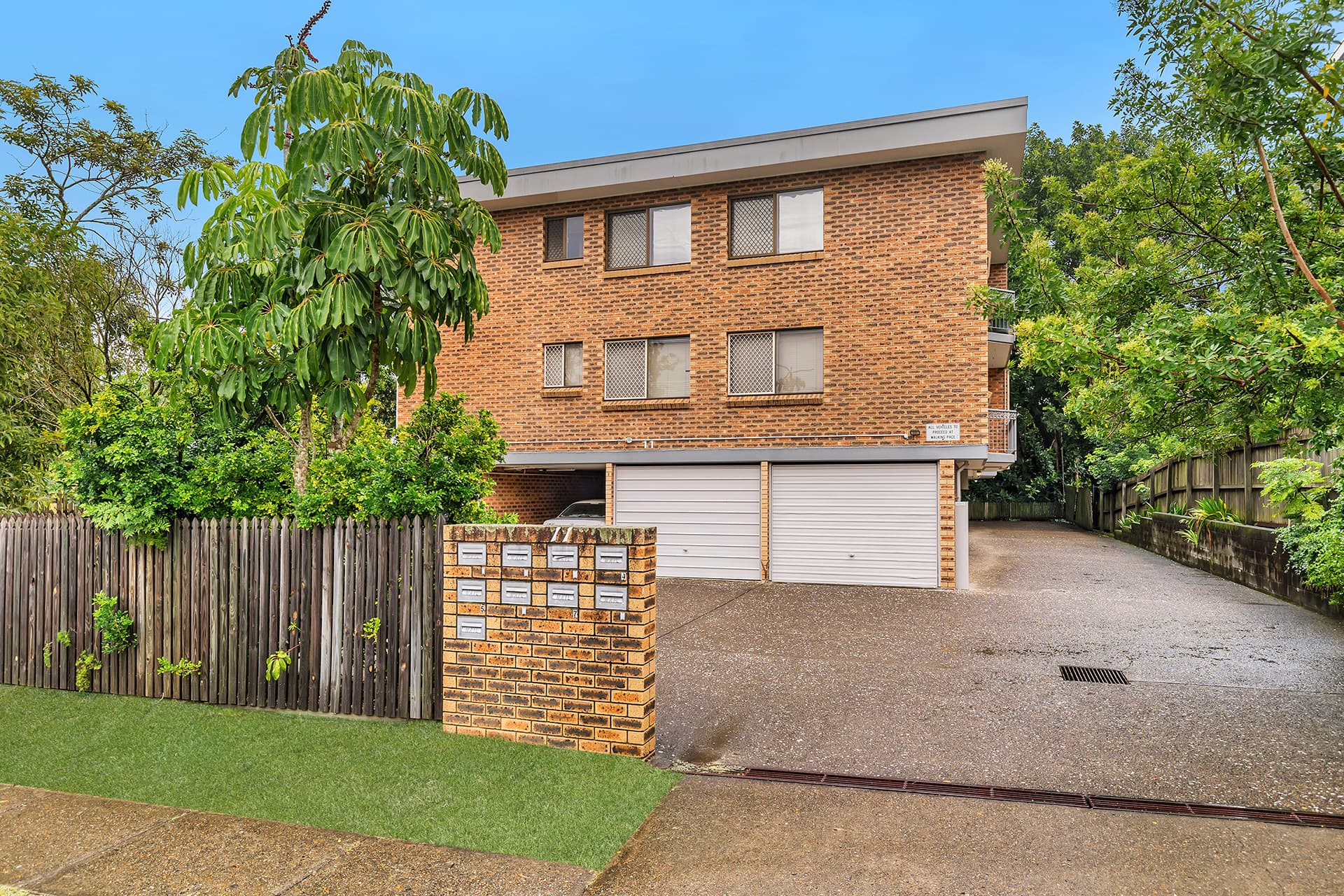 8/11 Foxton Street, Indooroopilly - Image 1