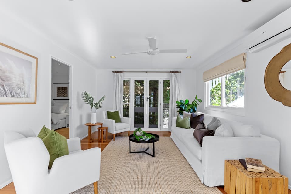 82 Tristania Drive, Bardon - Thumbnail 3