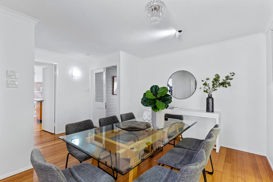 82 Tristania Drive, Bardon - Thumbnail 8