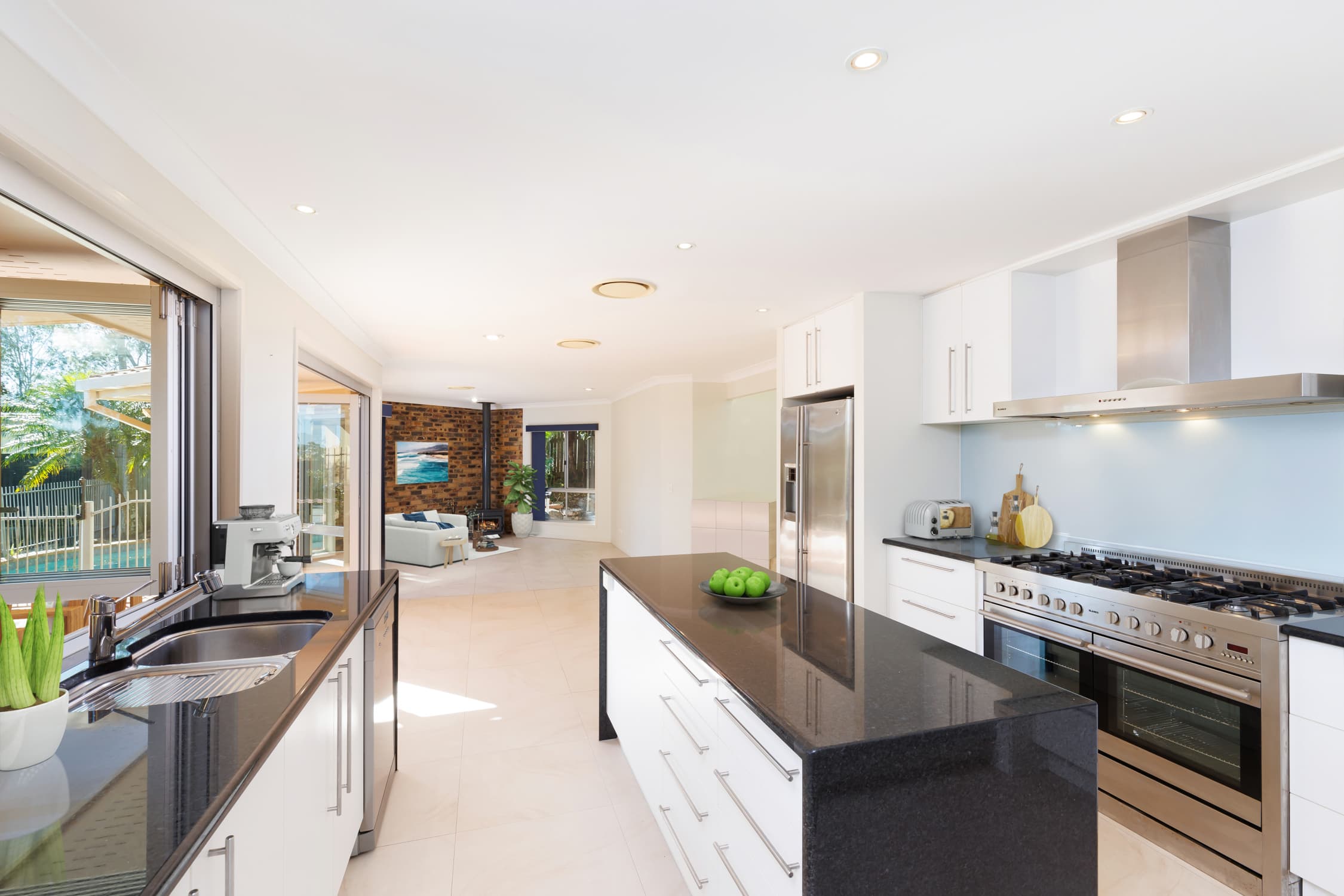 10 Brookvale Close, Kenmore Hills - Thumbnail 4