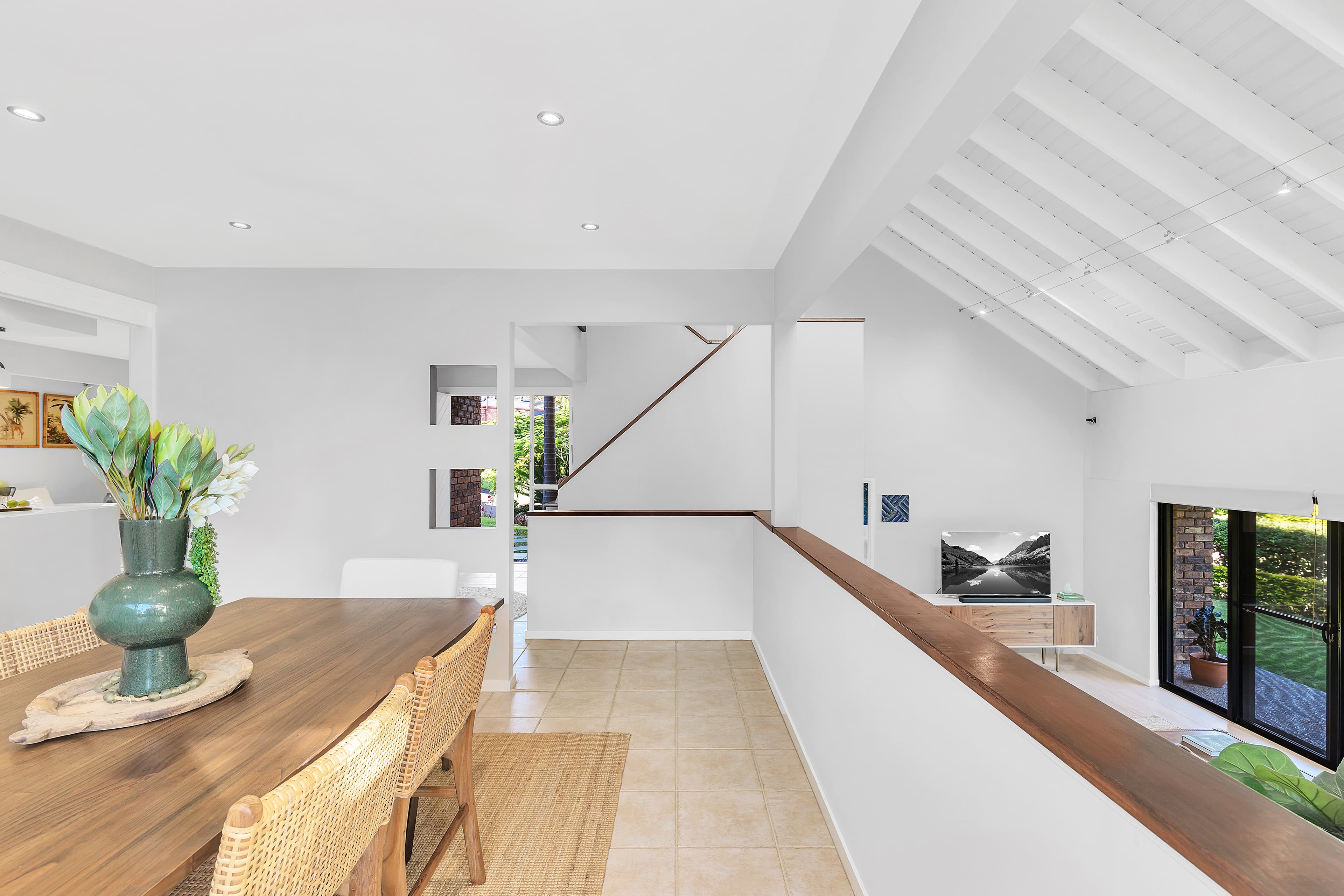 2 Riatta Street, Chapel Hill - Thumbnail 2
