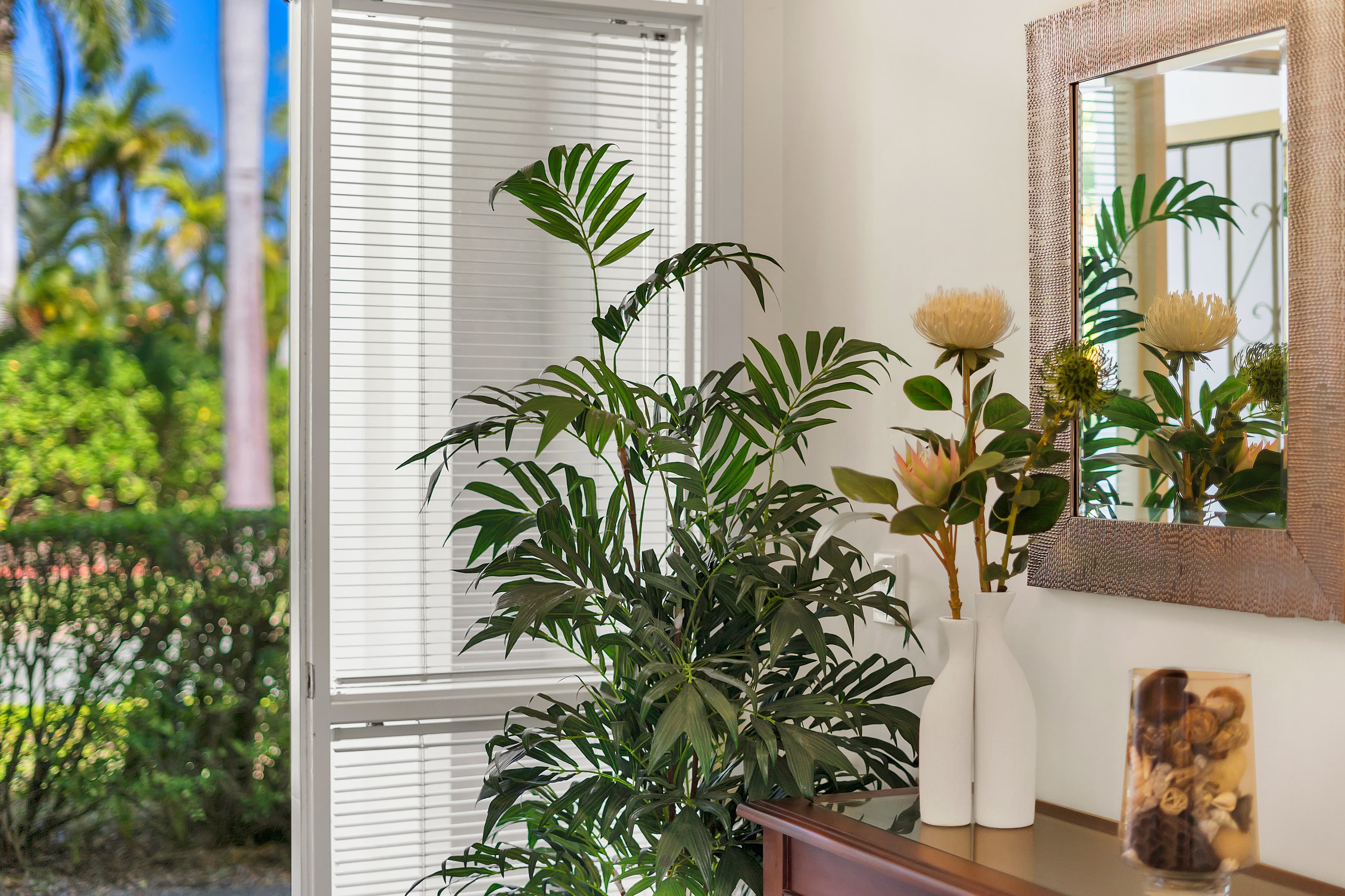 77/76 Bayview Street, Runaway Bay - Thumbnail 7