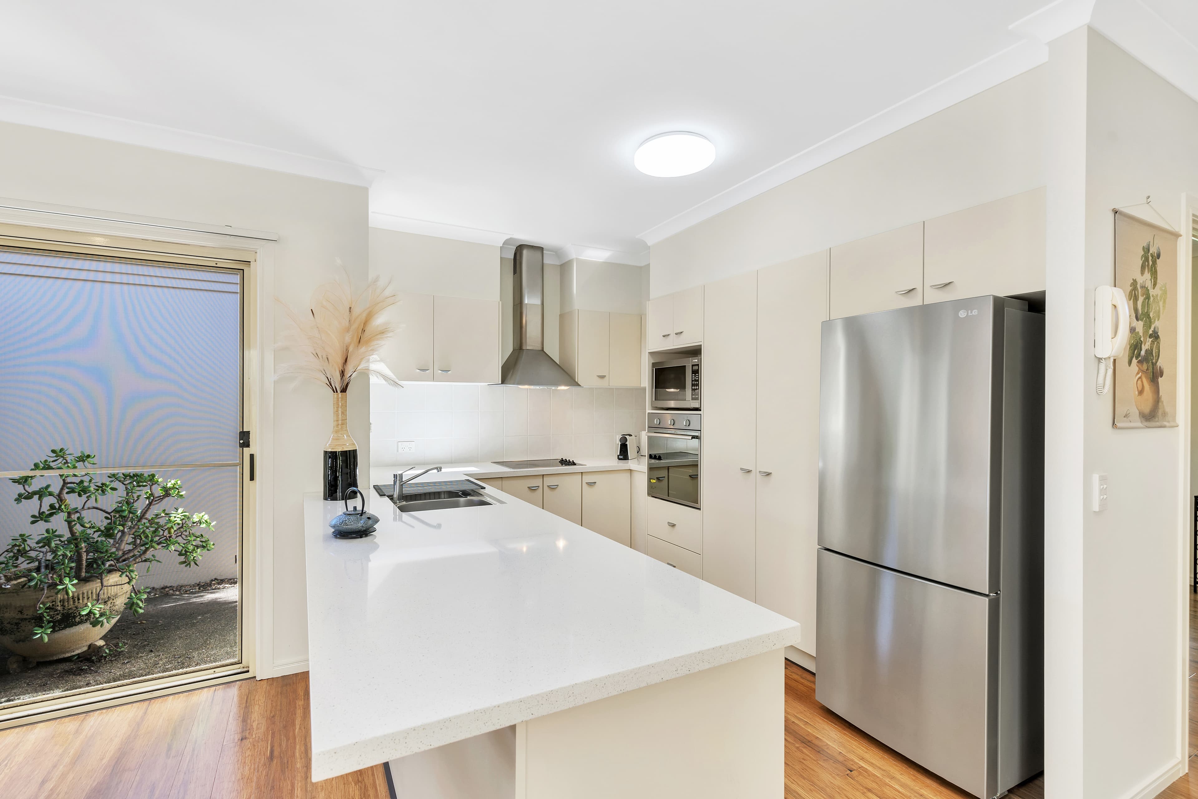 77/76 Bayview Street, Runaway Bay - Thumbnail 8