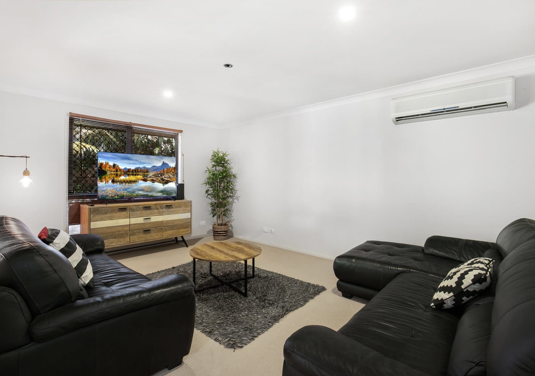 28 Grange Place, Moggill - Thumbnail 5