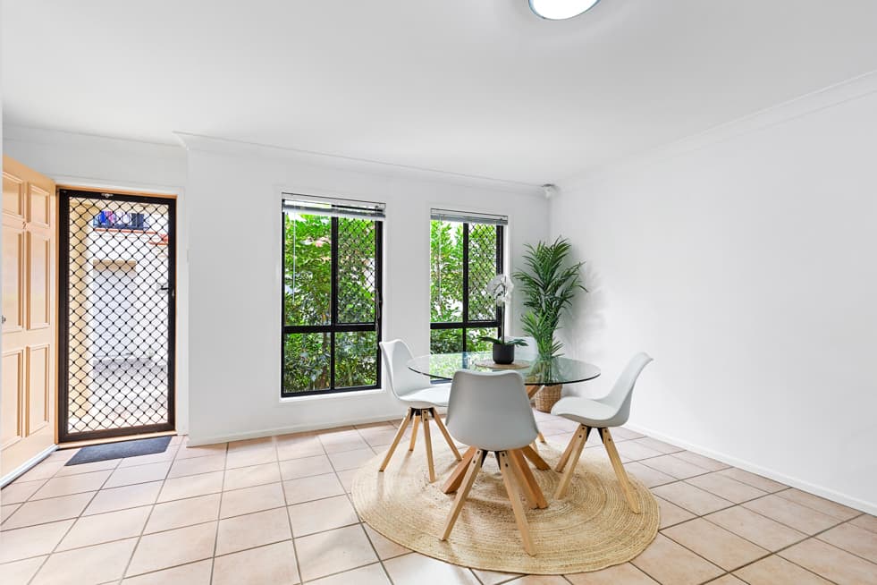 2/12 Grosvenor Road, Indooroopilly - Thumbnail 5