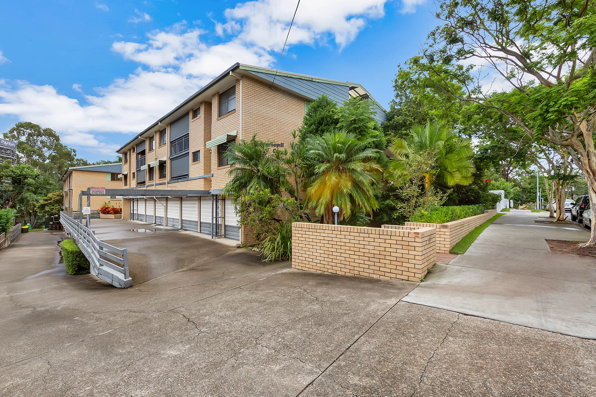 3/60 Lambert Road, Indooroopilly - Thumbnail 2
