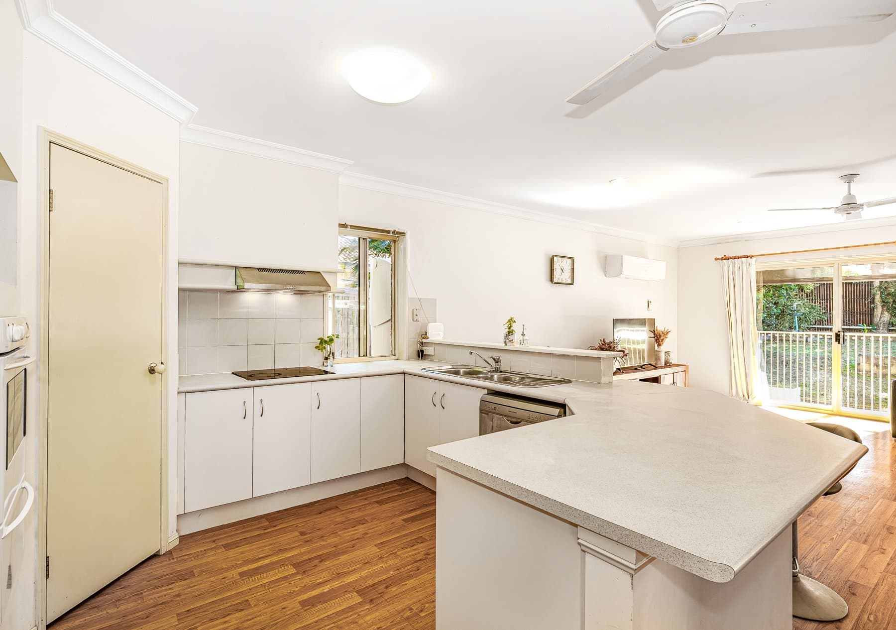 15 Crestwood Place, Moggill - Thumbnail 4